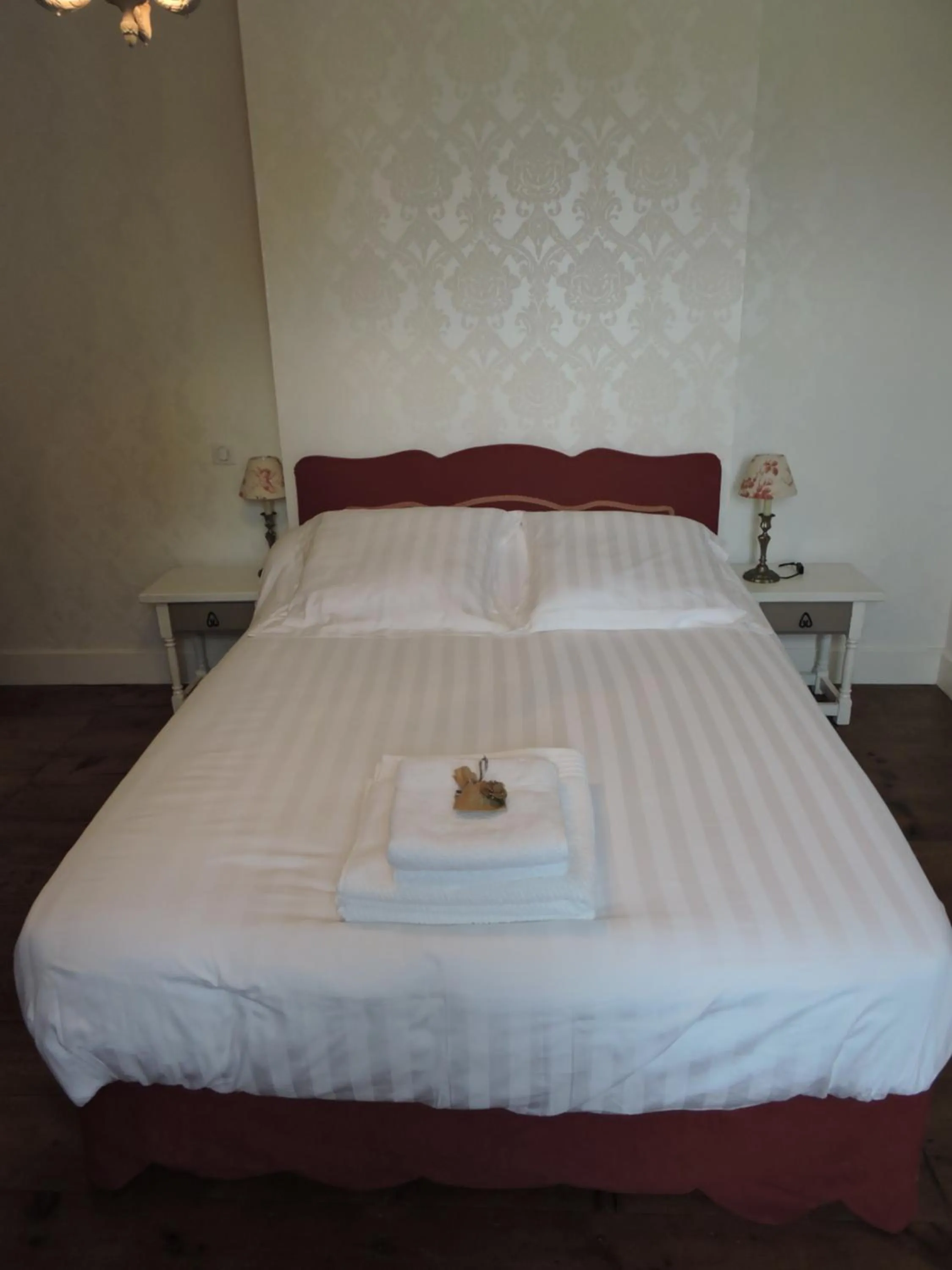 Bed in LA VILLA DU BEARN