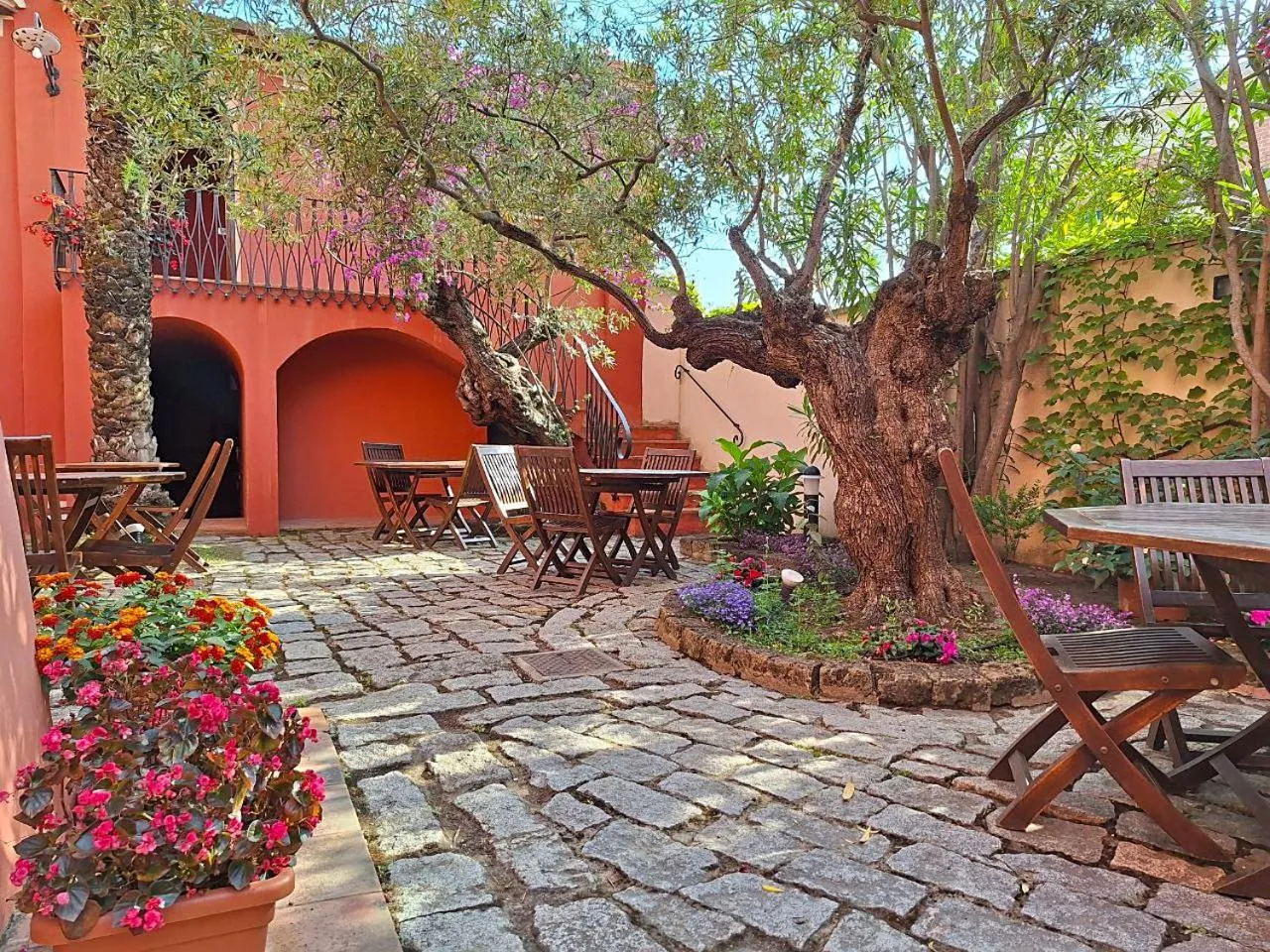 Garden in Hotel Il Vecchio Mulino