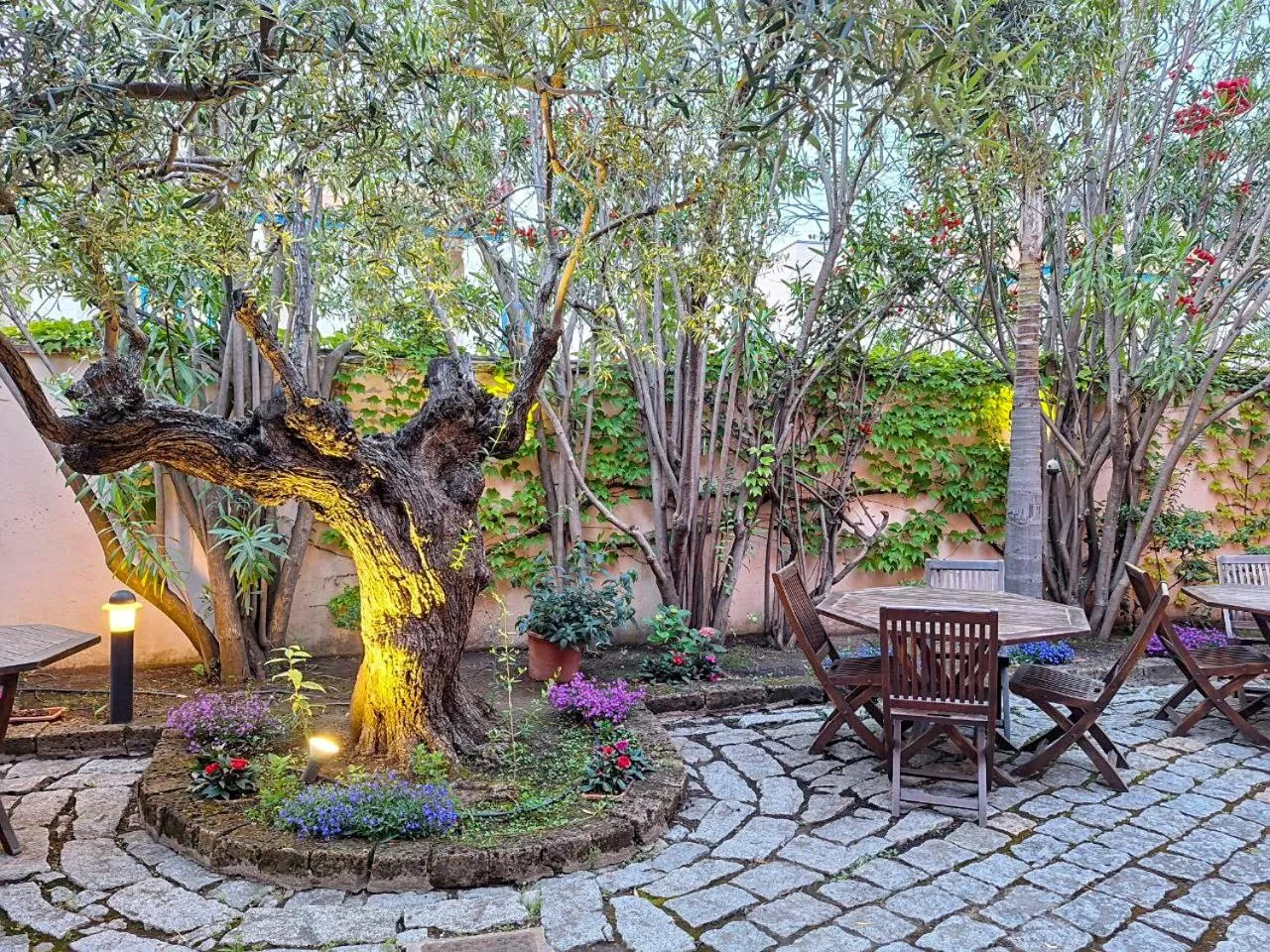 Garden in Hotel Il Vecchio Mulino