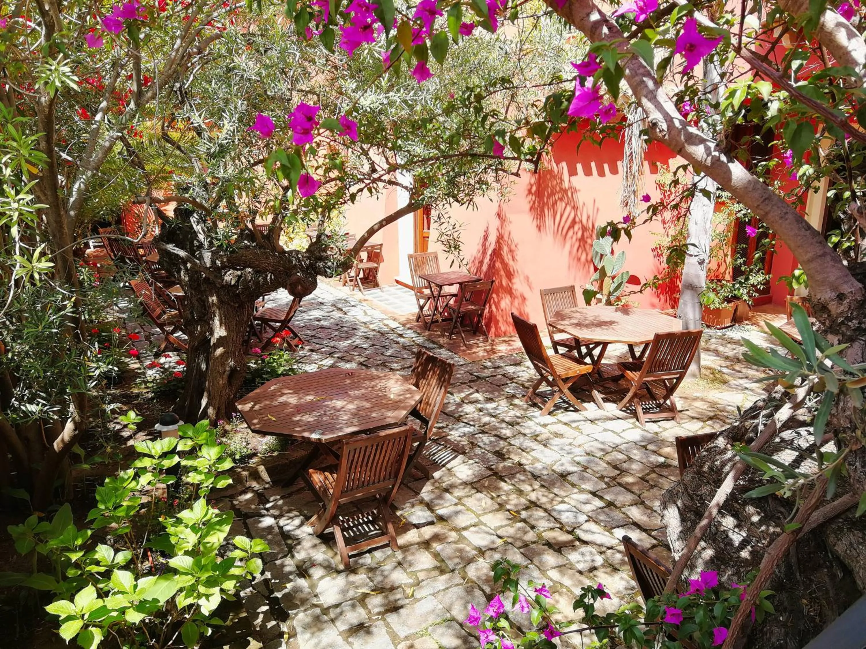 Garden in Hotel Il Vecchio Mulino