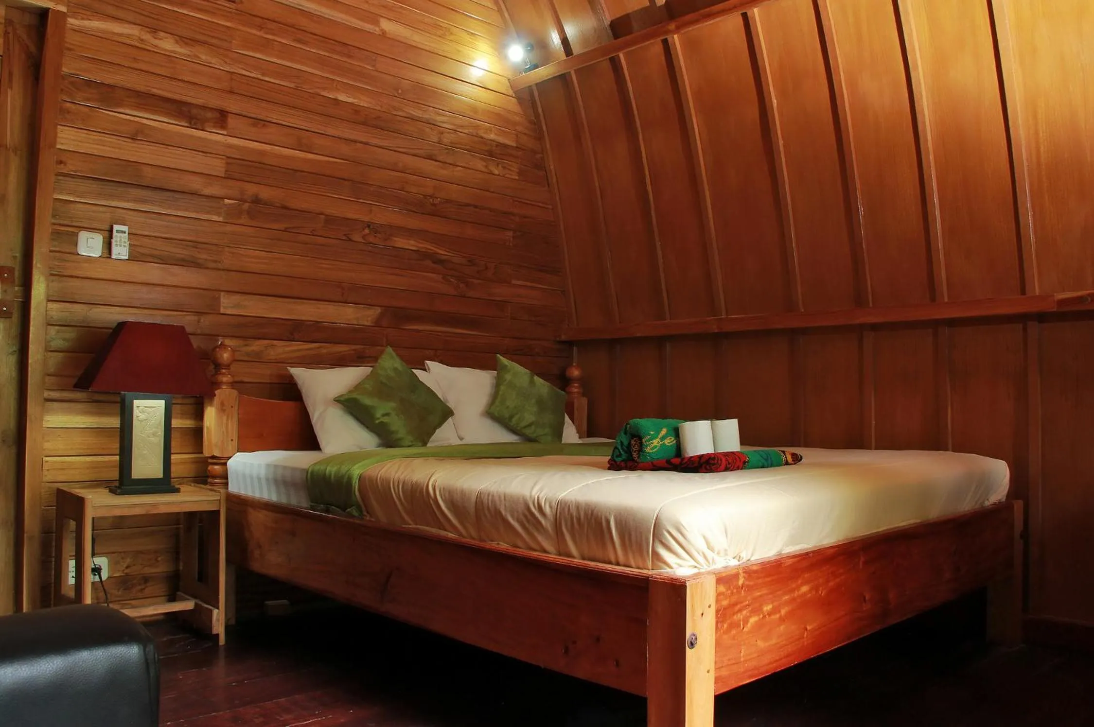 Bedroom, Bed in Banana Leaf Bungalow