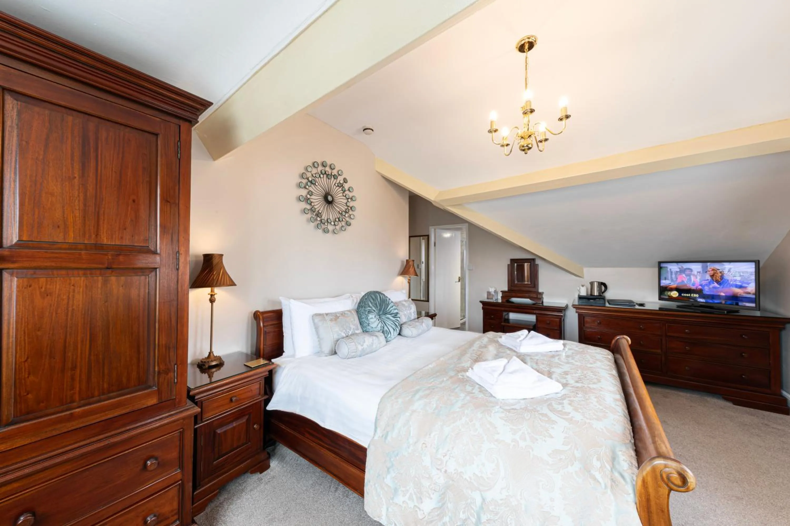 Bedroom, Bed in The Annan Hotel