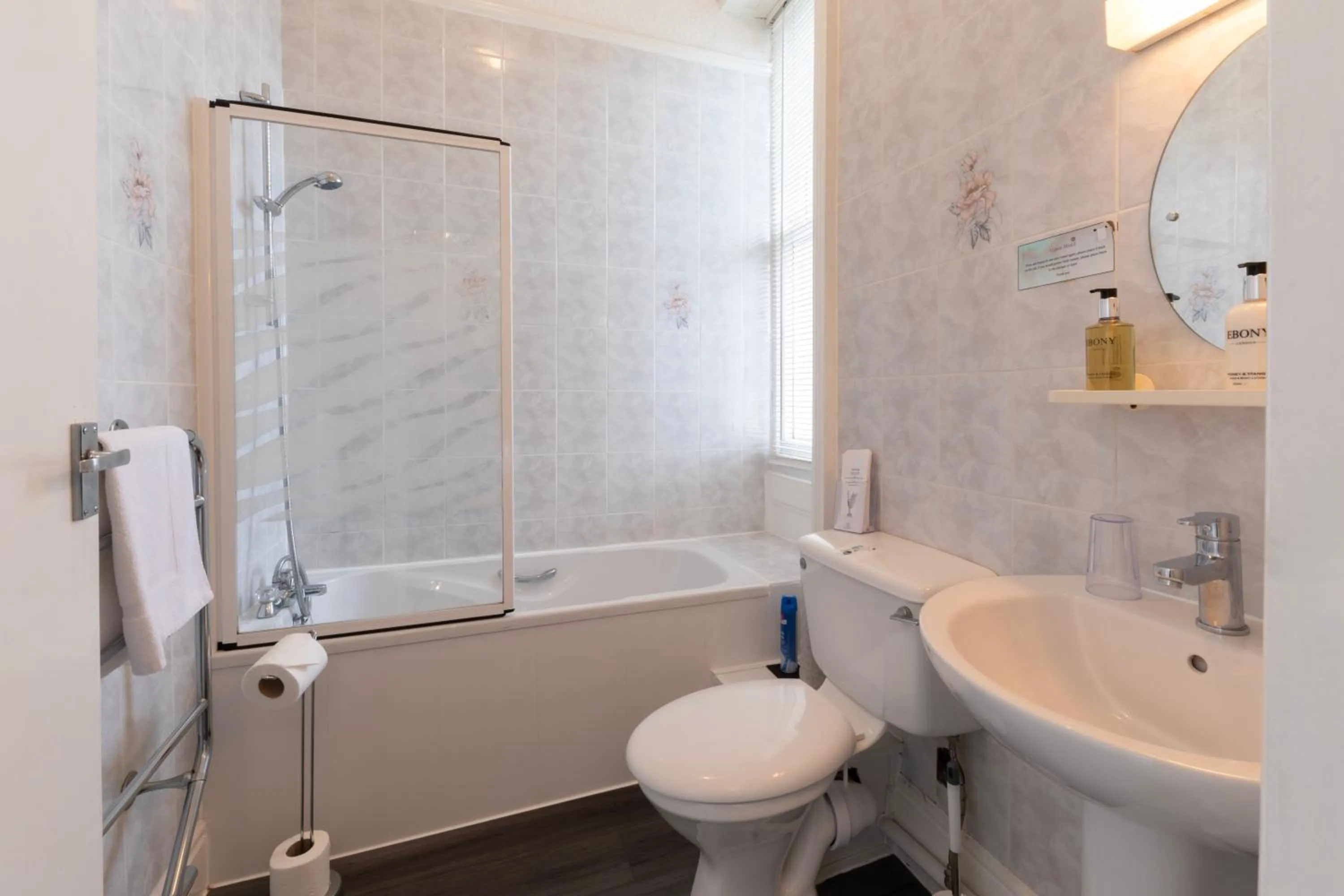 Bathroom in The Annan Hotel