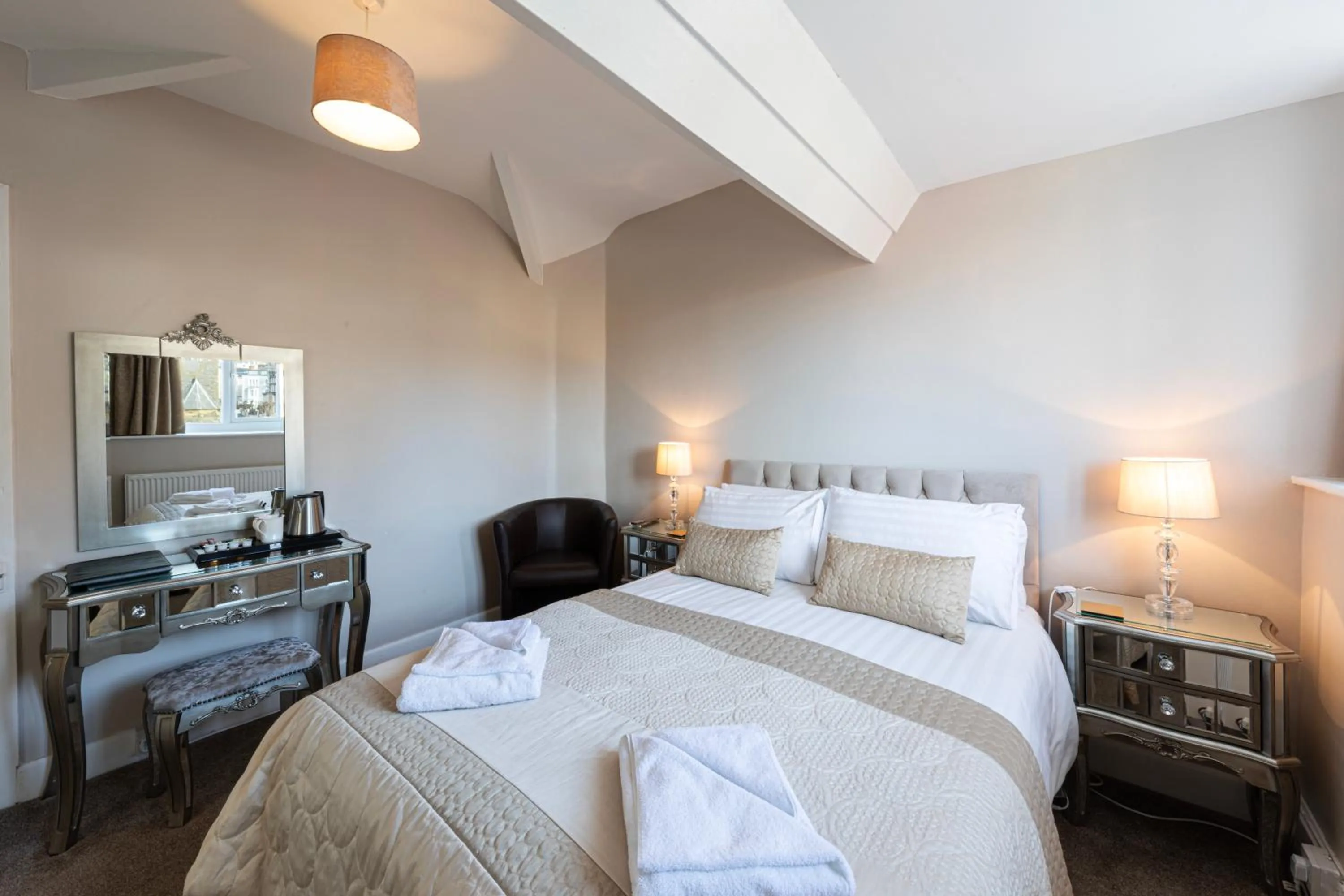 Bedroom, Bed in The Annan Hotel