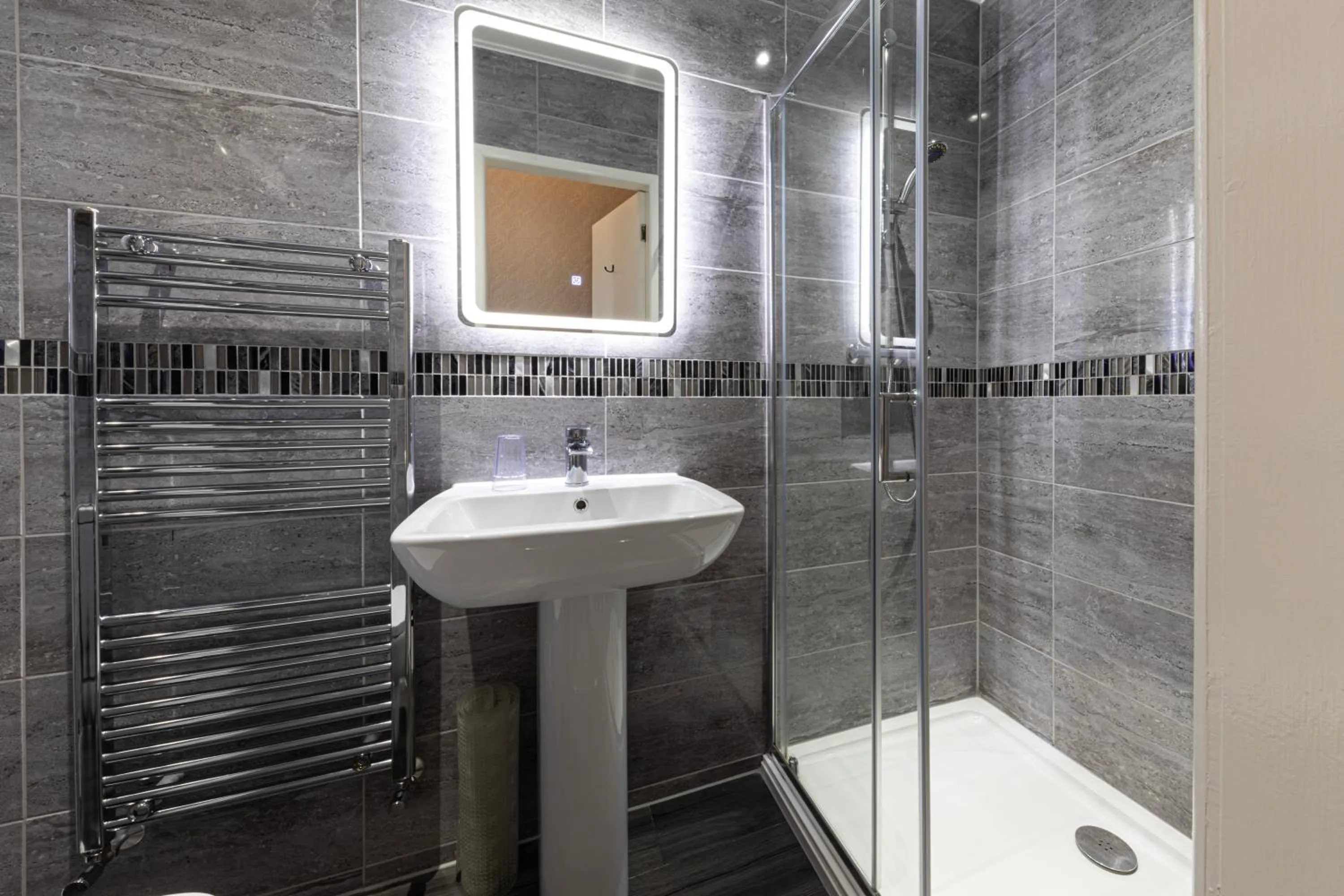 Bathroom in The Annan Hotel