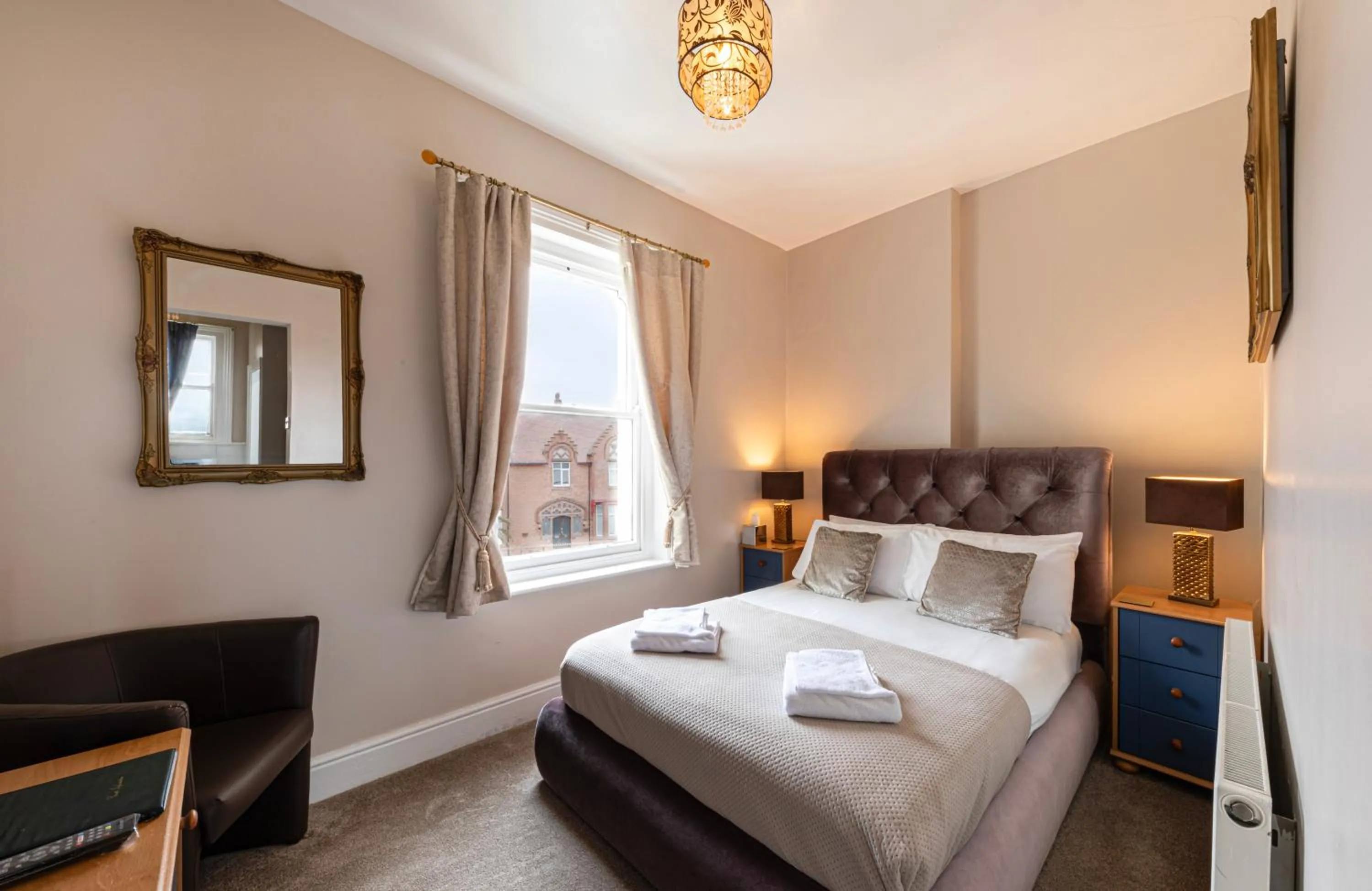 Bedroom, Bed in The Annan Hotel