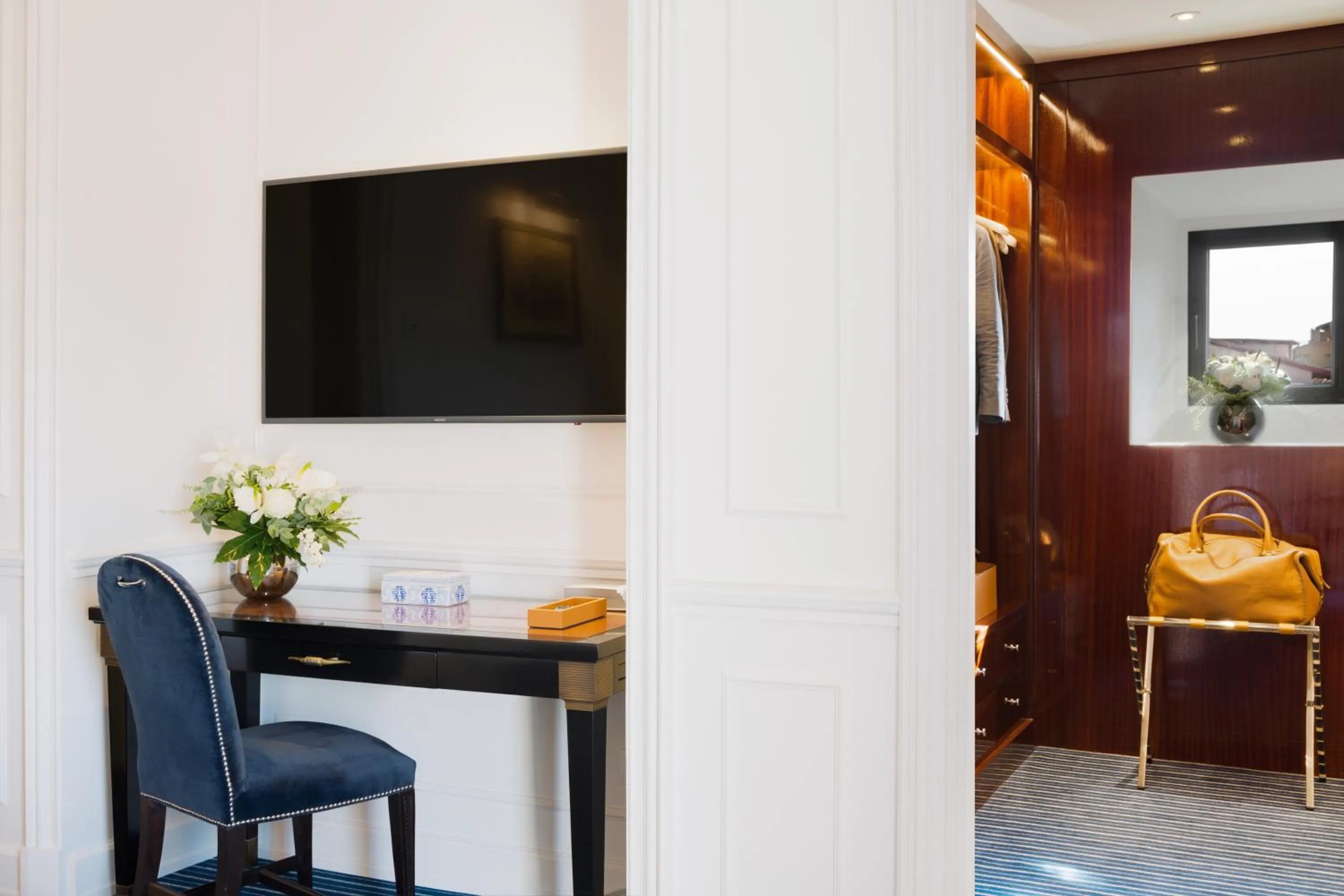 Seating area in Hotel Lungarno - Lungarno Collection