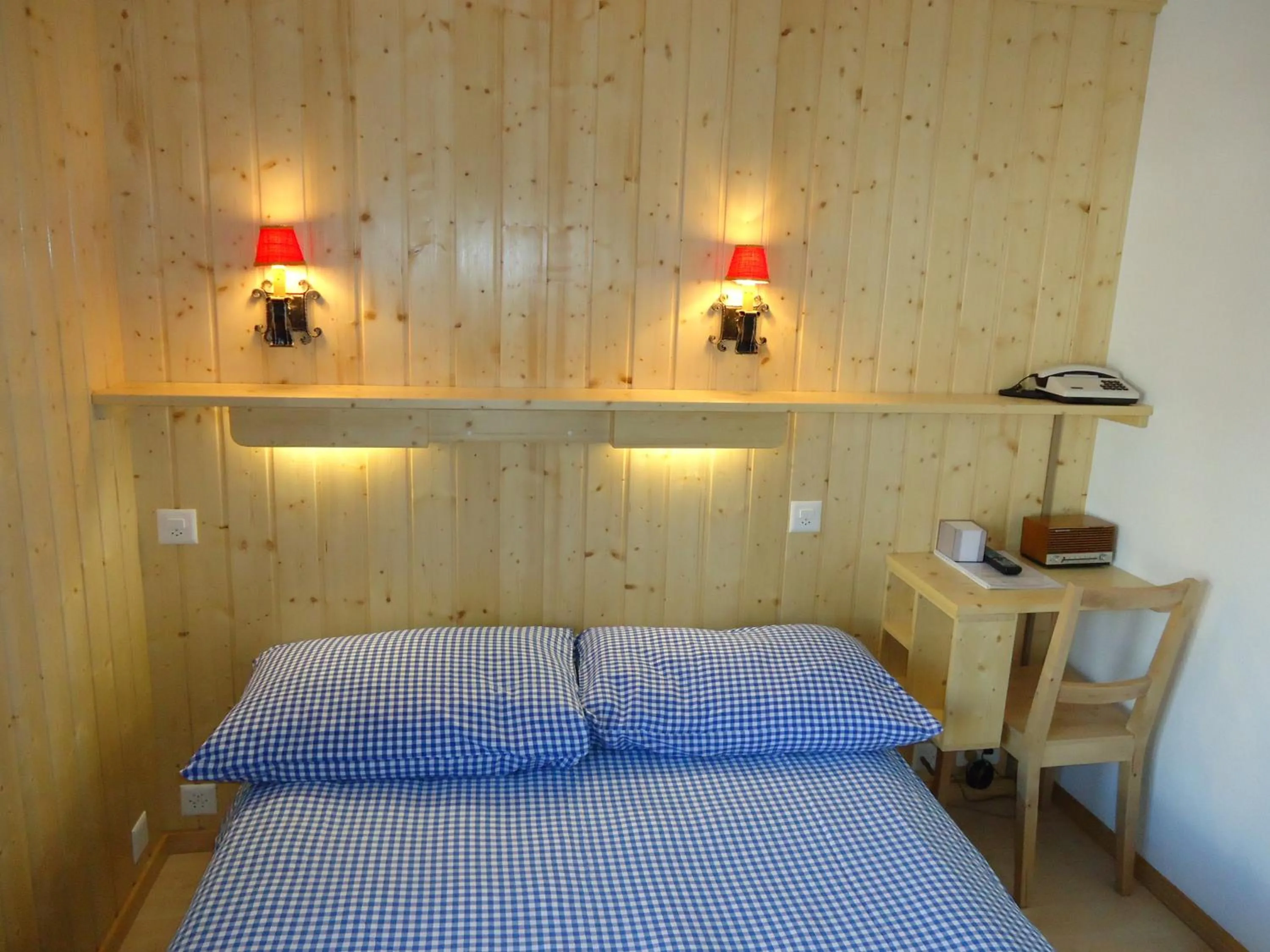 Bedroom, Bed in Hotel Mirabeau