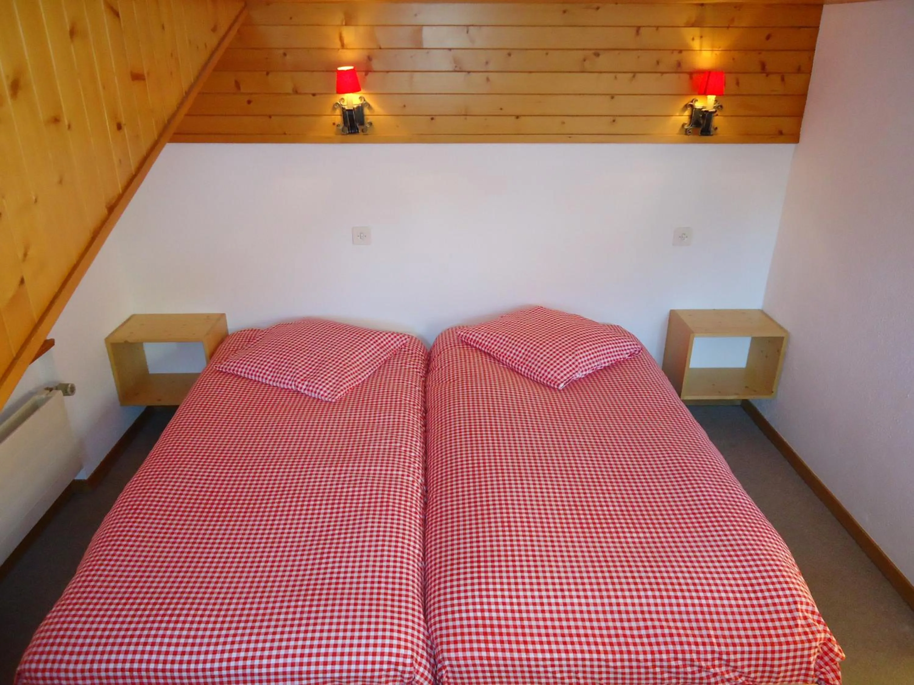 Bed in Hotel Mirabeau