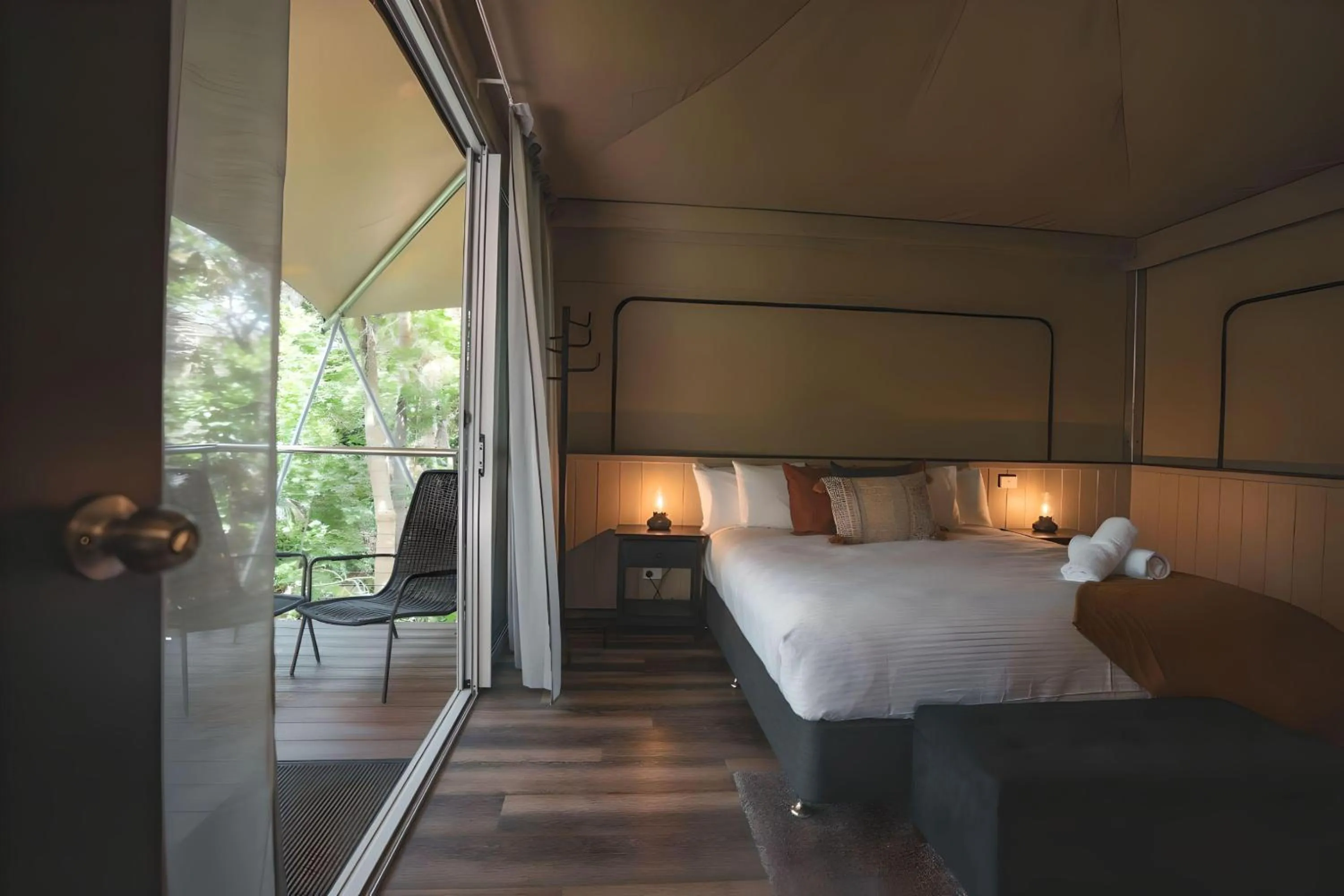 Bed in Tiona Holiday Park