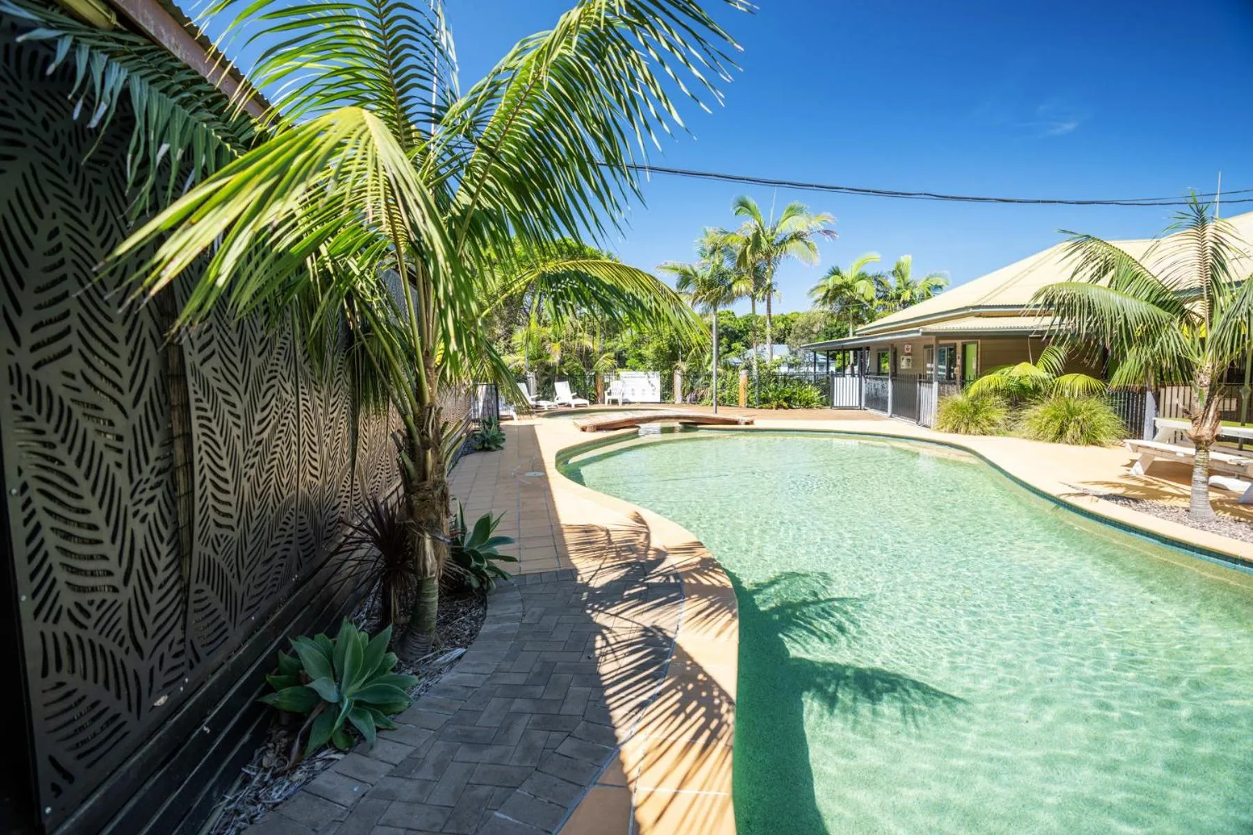 Swimming pool in Tiona Holiday Park