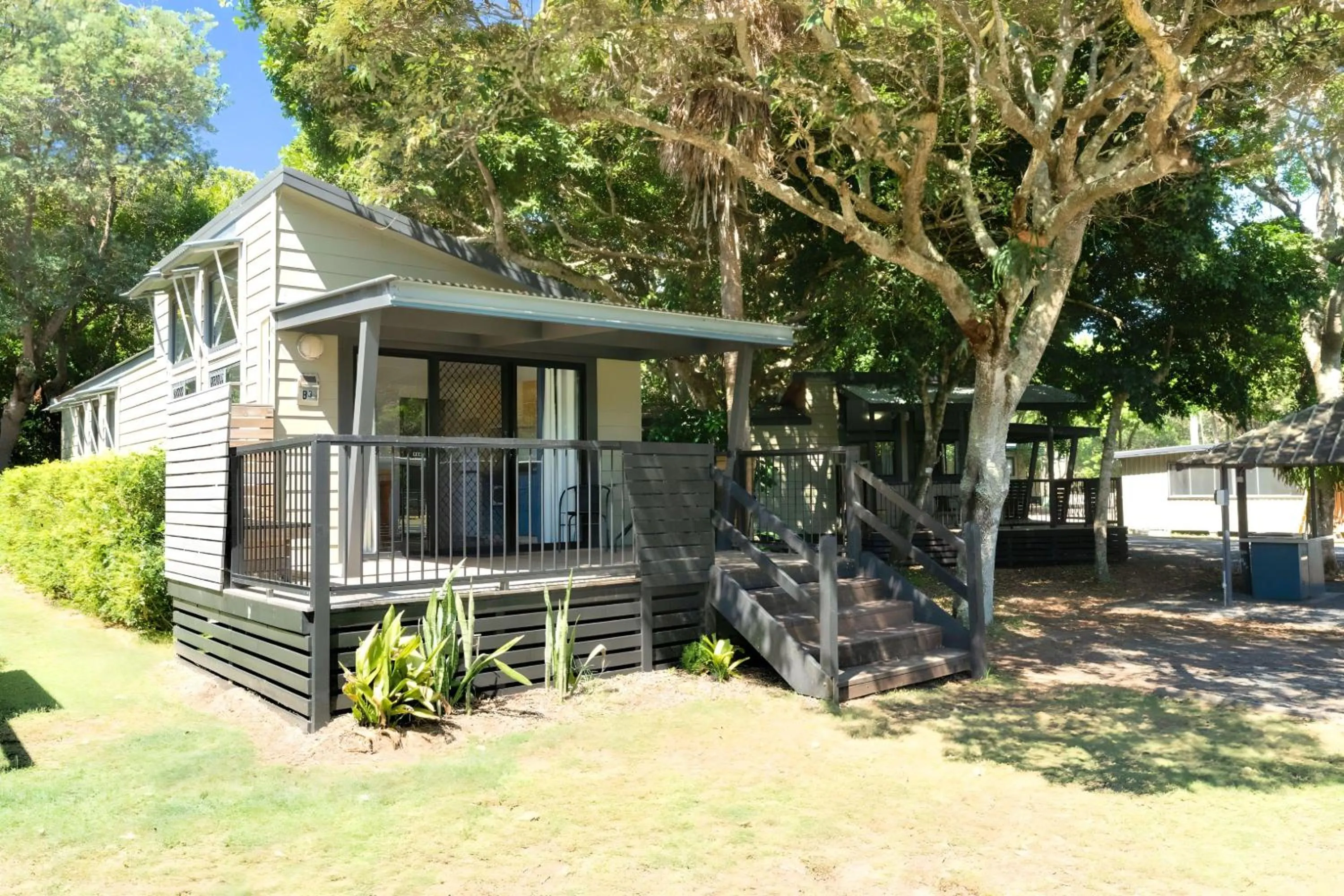 Property building in Tiona Holiday Park