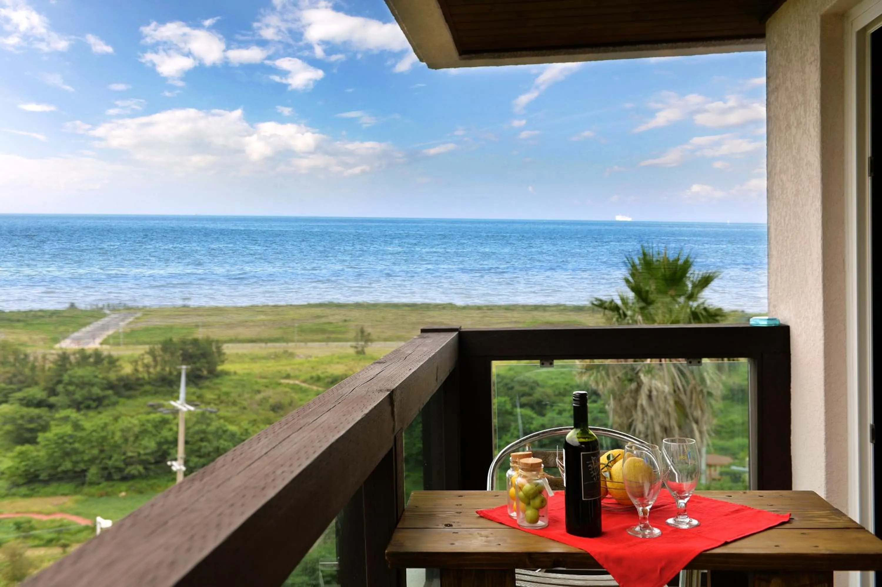 View (from property/room) in Minitel Soul