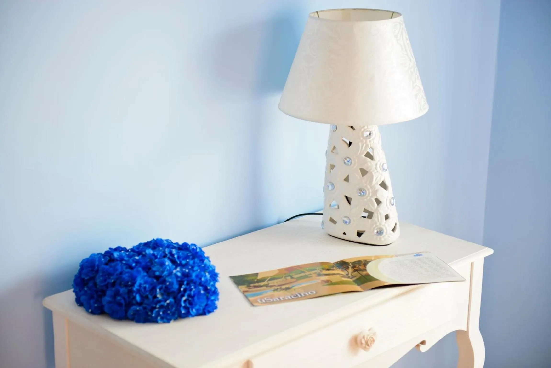 Decorative detail in I Delfini