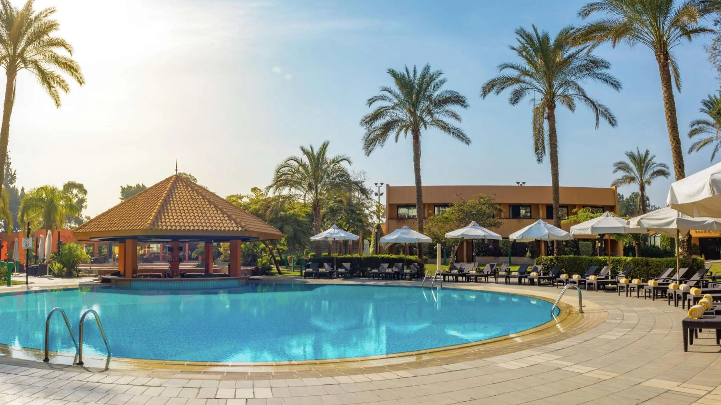 Lounge or bar in Hilton Cairo Heliopolis Hotel