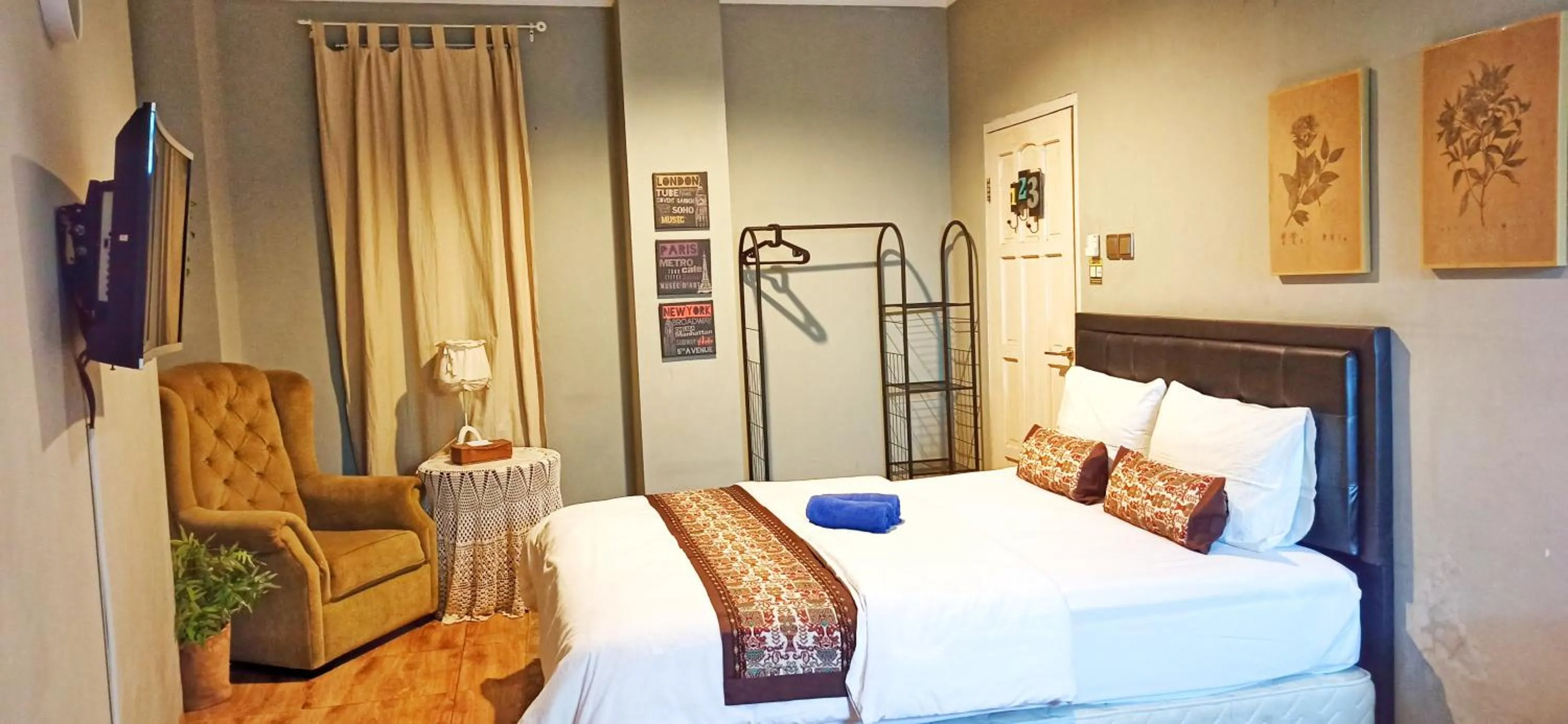 Bed in Manggolo Homestay Syariah