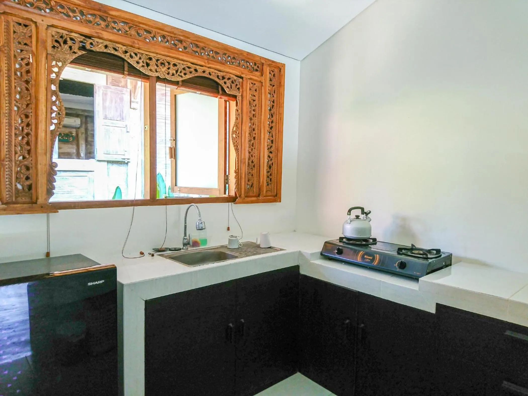 Kitchen or kitchenette in Red Gong