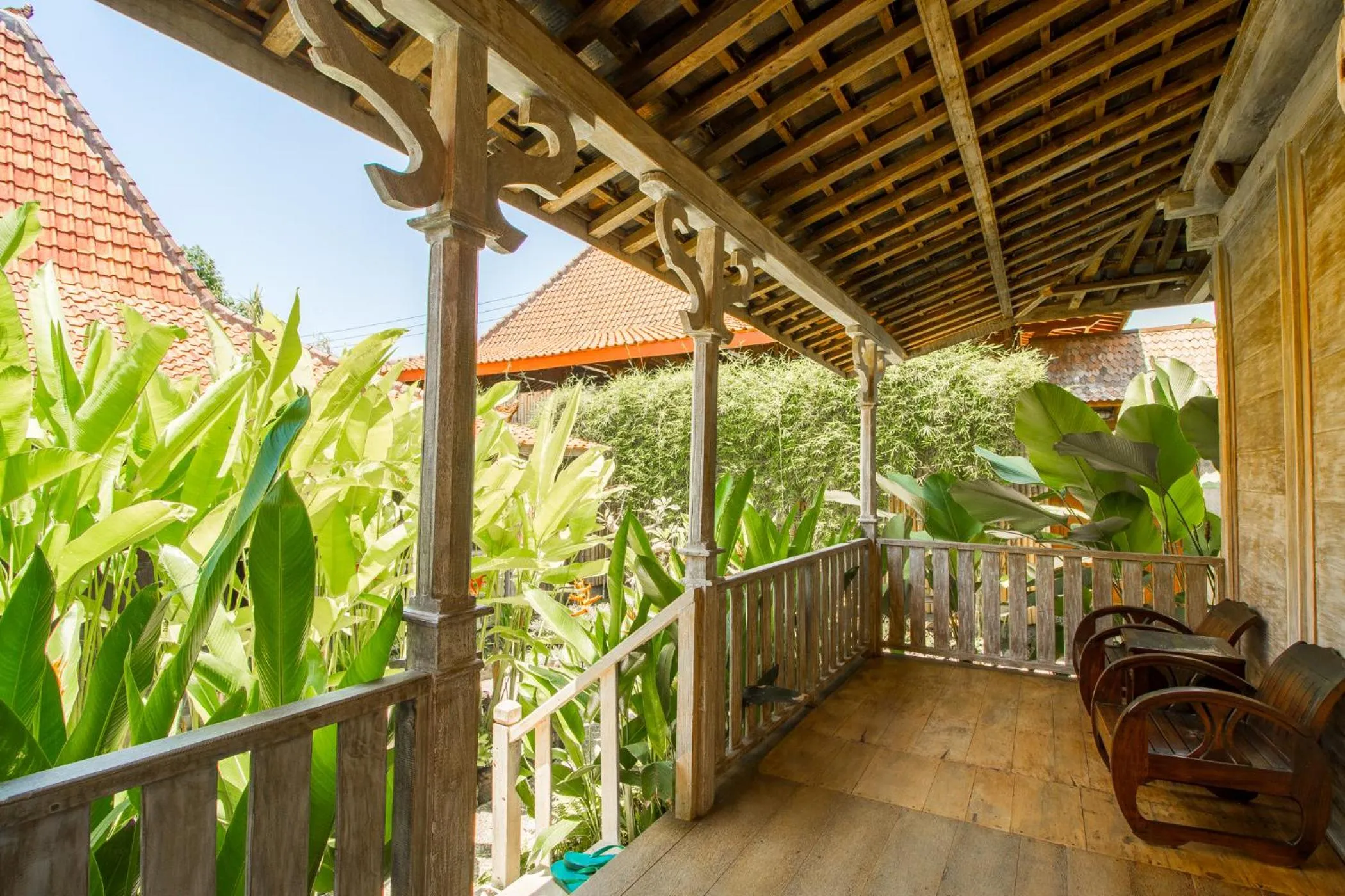 Balcony/Terrace in Red Gong