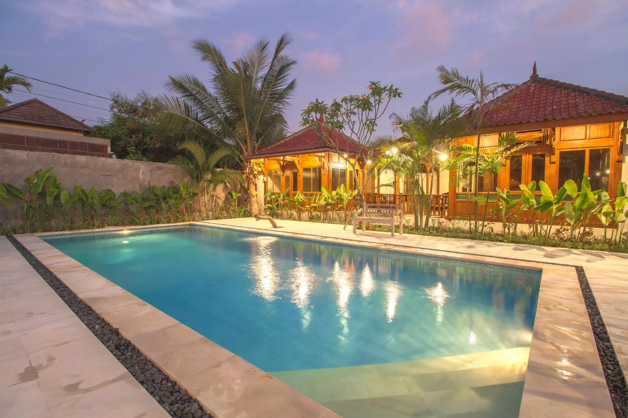 Property building in Red Gong