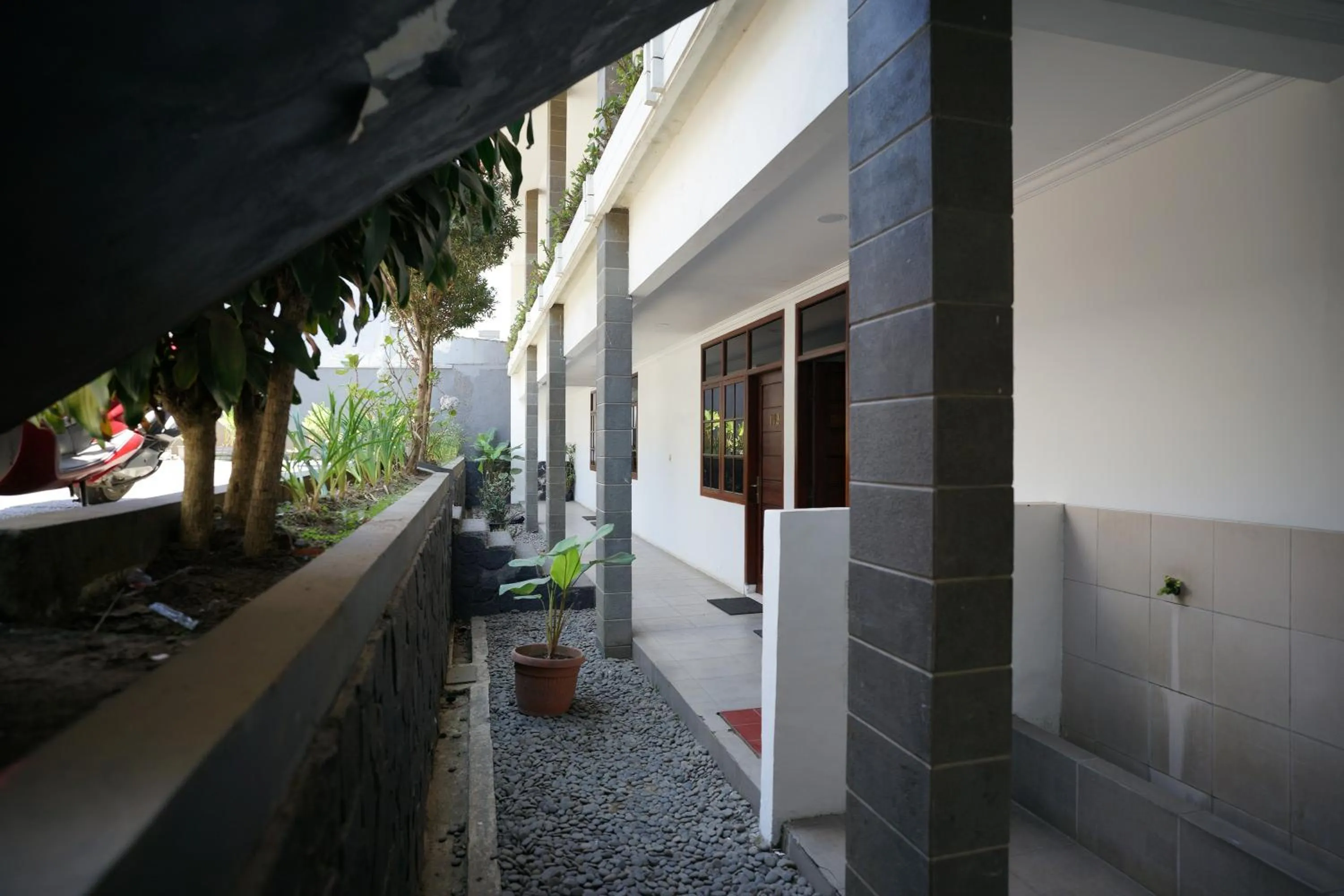 Property building in Hotel Puri Pangalengan