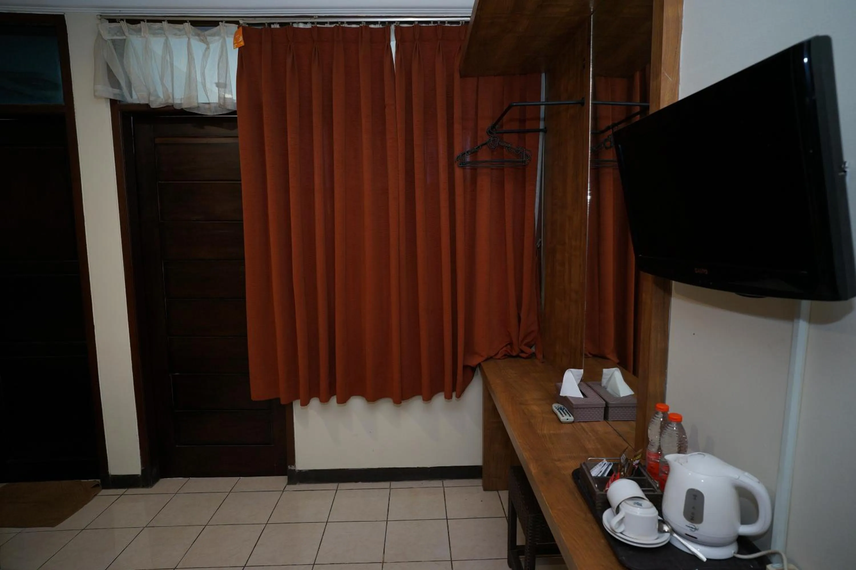 TV and multimedia in Hotel Puri Pangalengan