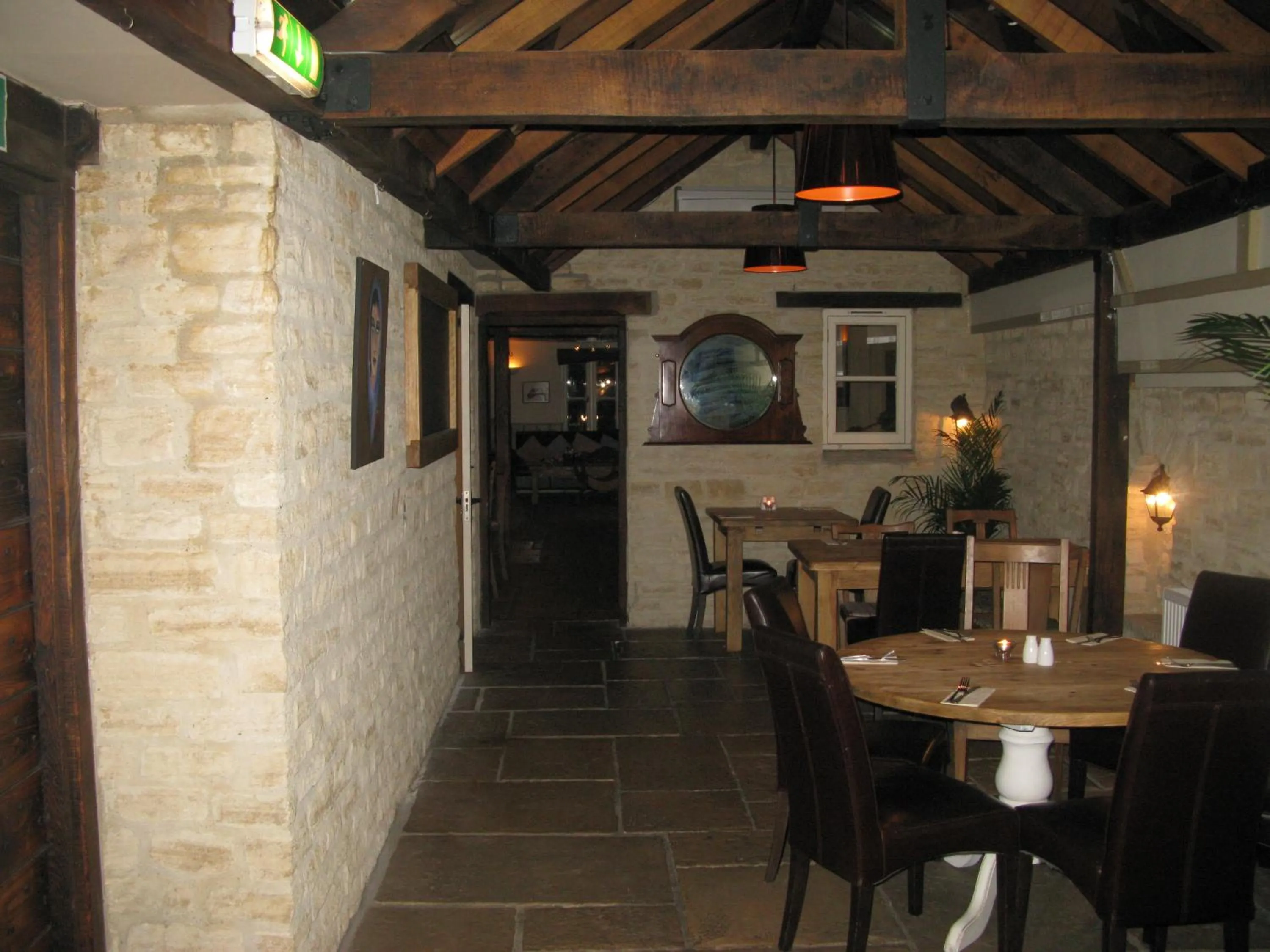 Restaurant/places to eat in The Chequers Inn