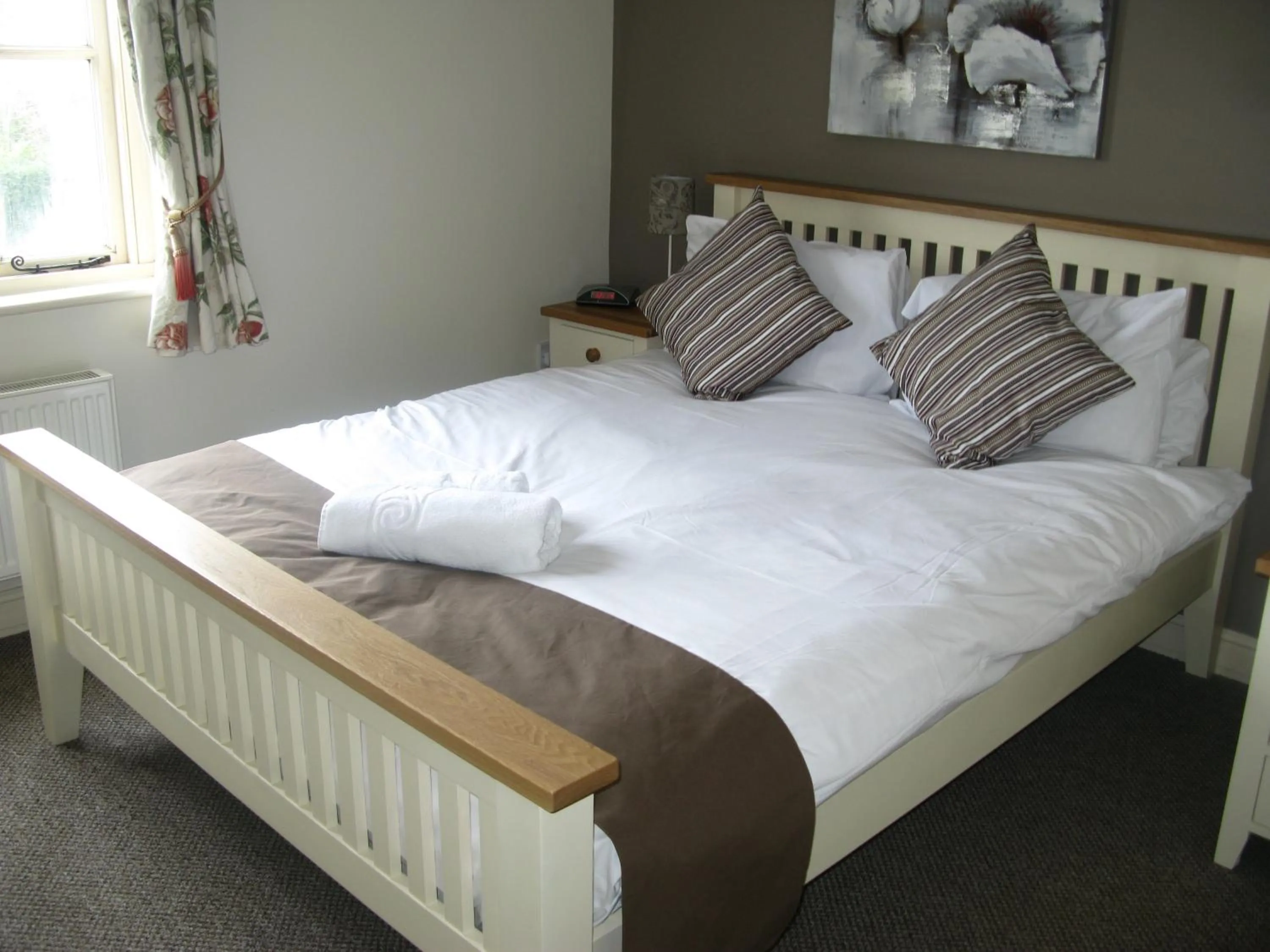 Bedroom, Bed in The Chequers Inn