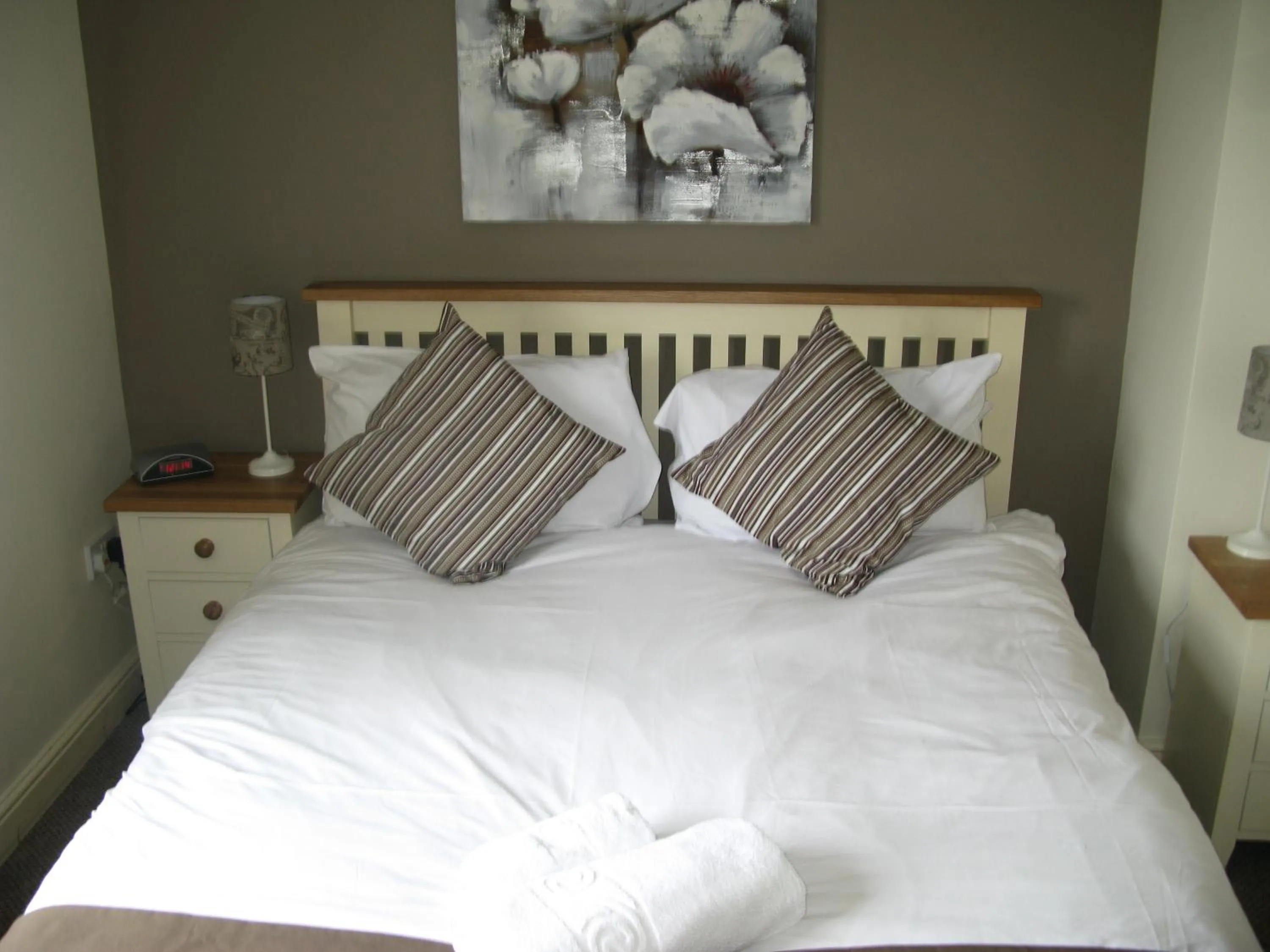 Bedroom, Bed in The Chequers Inn