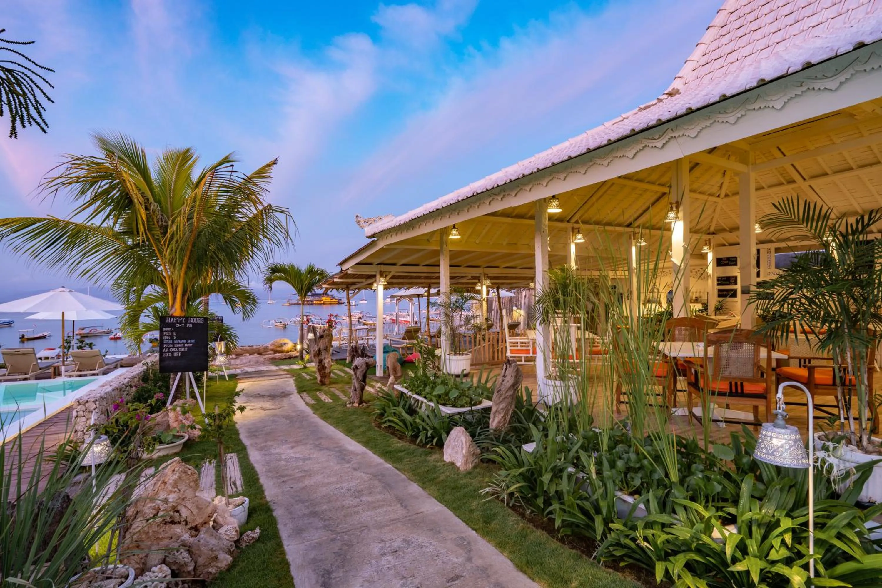 Restaurant/places to eat in Paus Putih Hotel