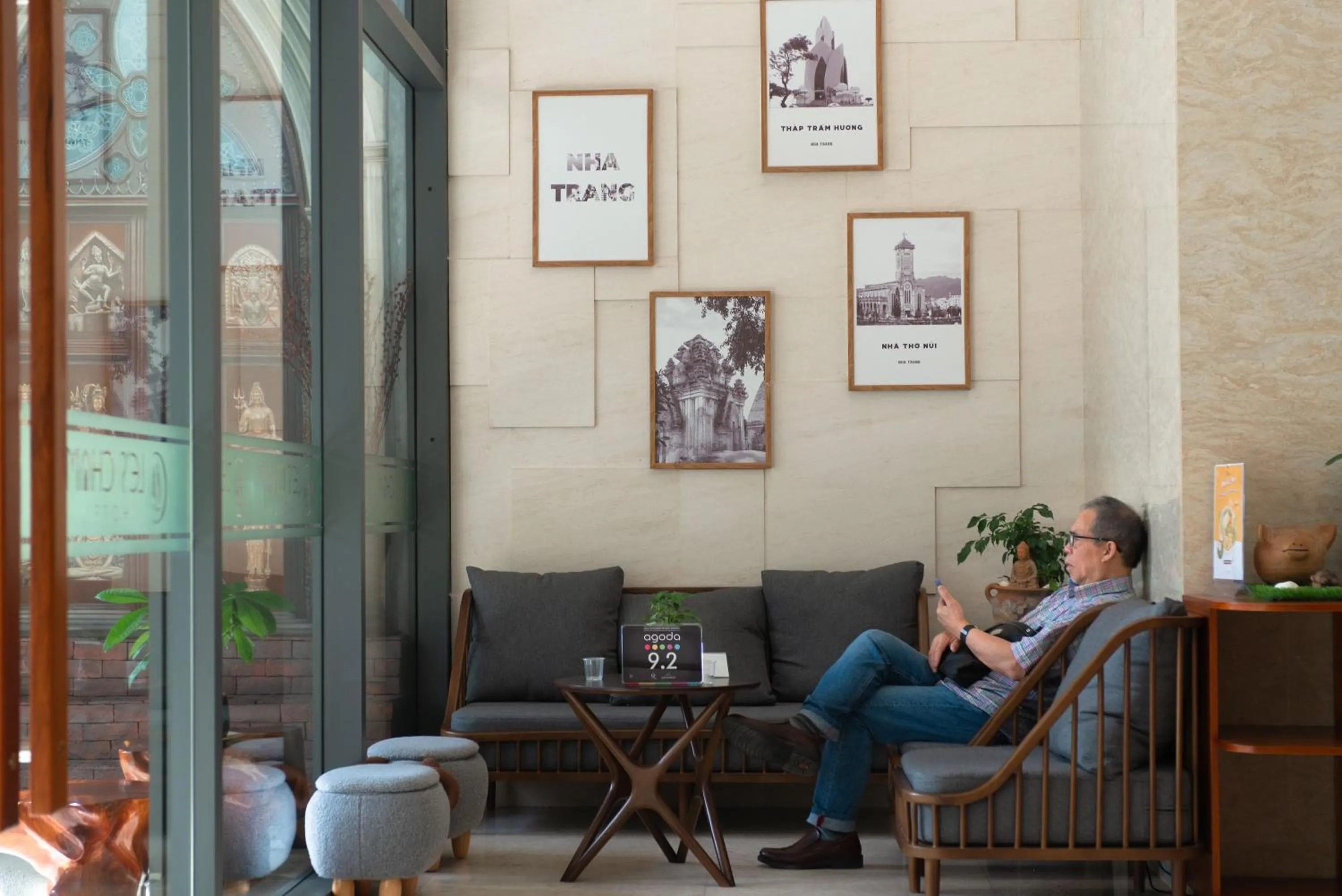 Living room in Le's Cham Hotel