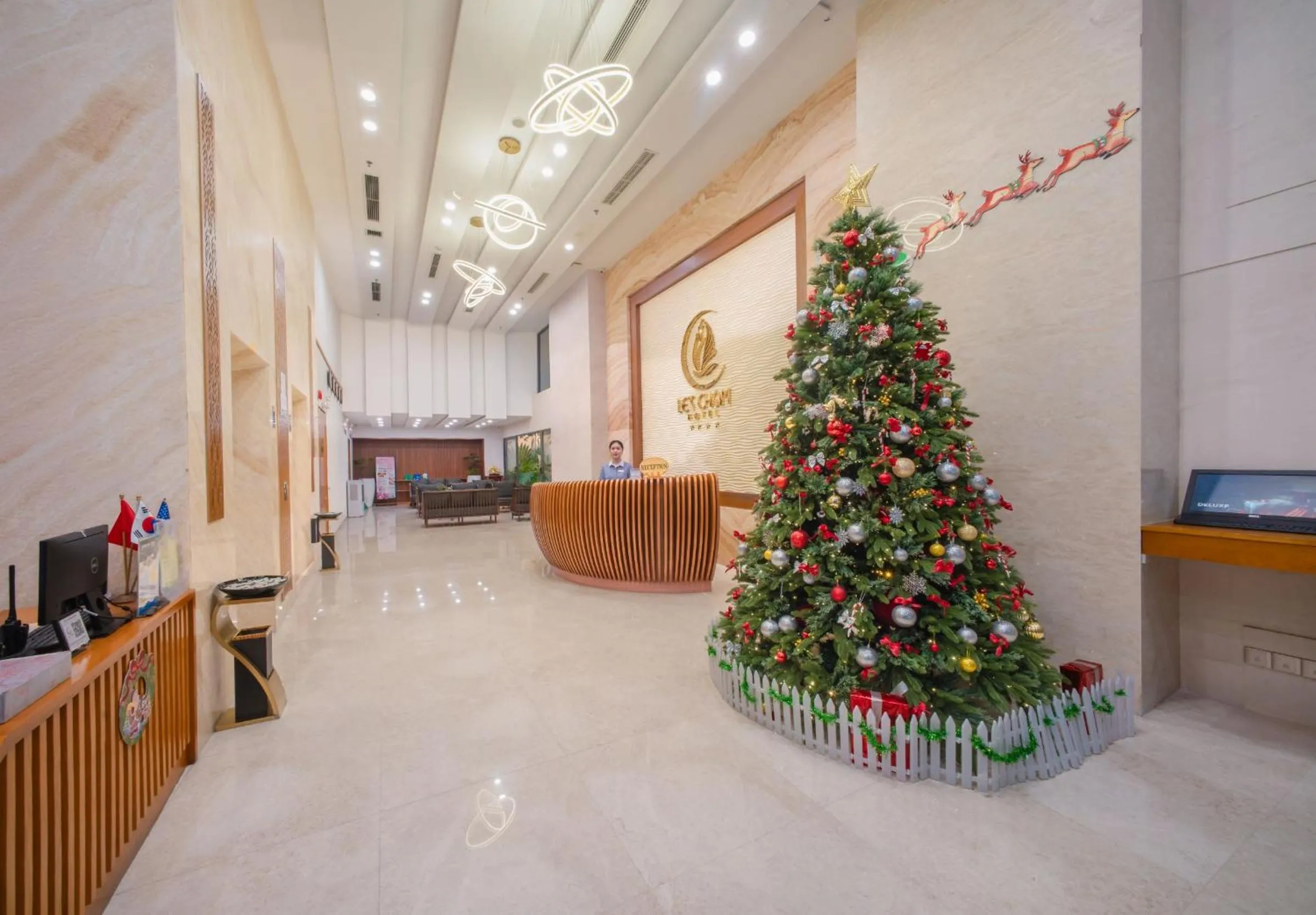 Lobby or reception in Le's Cham Hotel