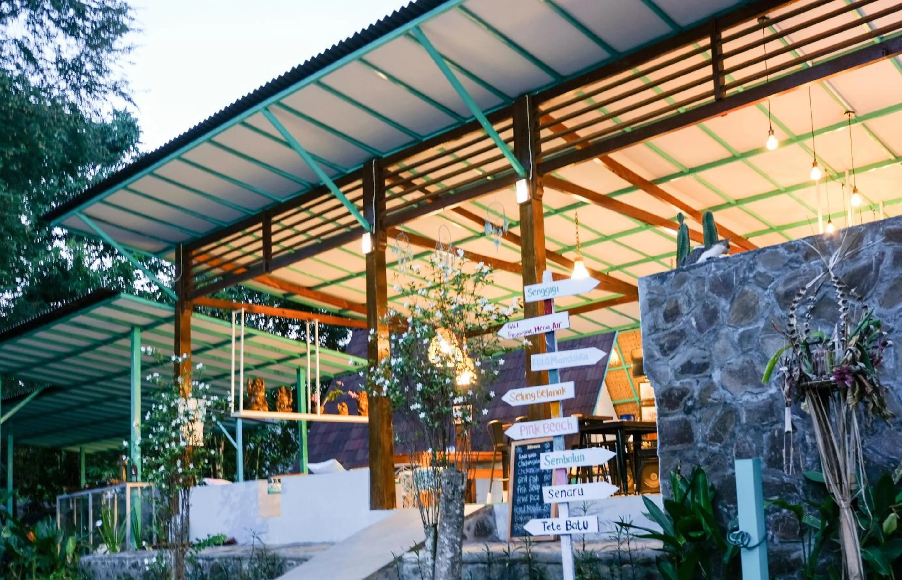 Restaurant/places to eat in Makarma Resort Lombok