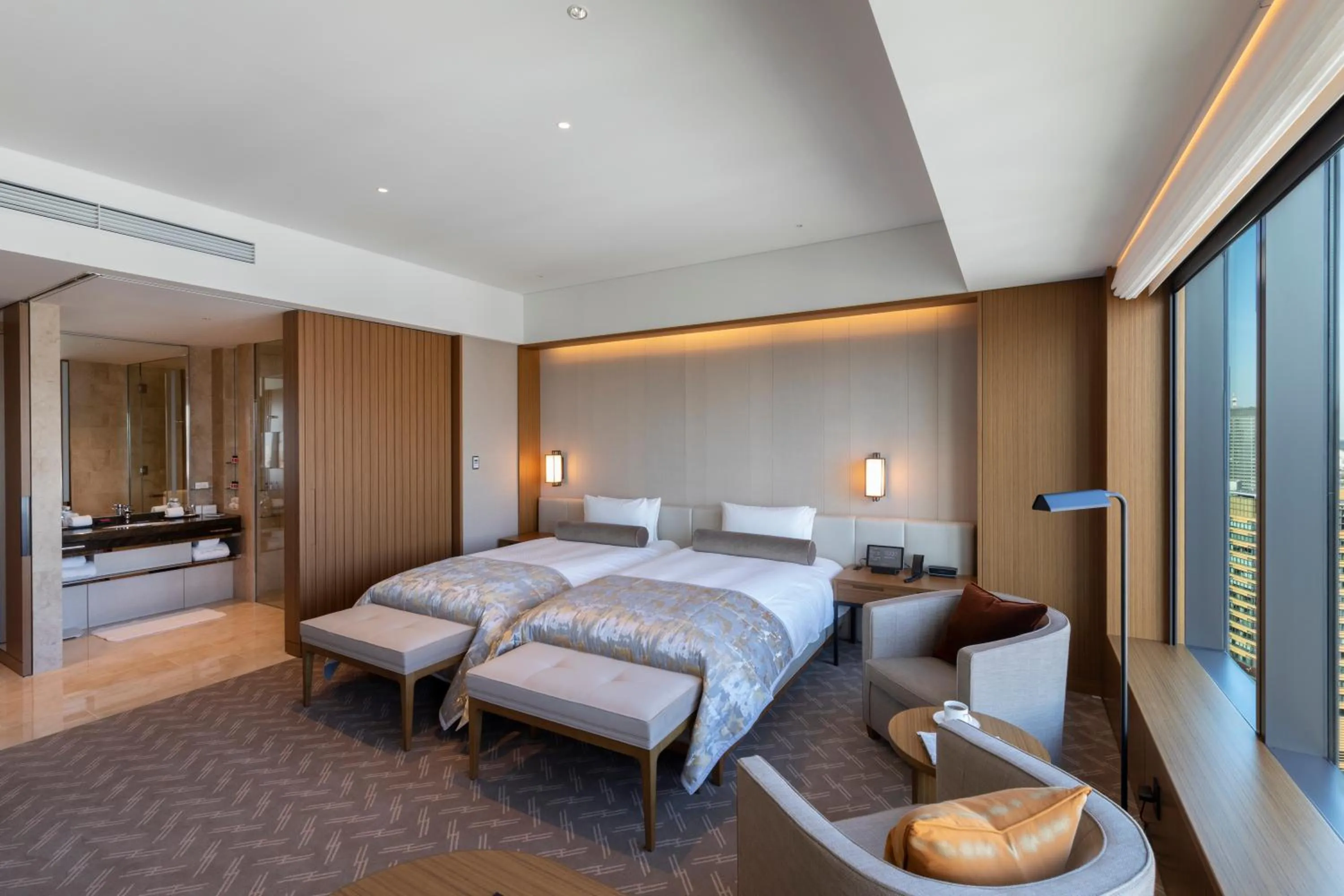 Photo of the whole room, Bed in The Okura Tokyo
