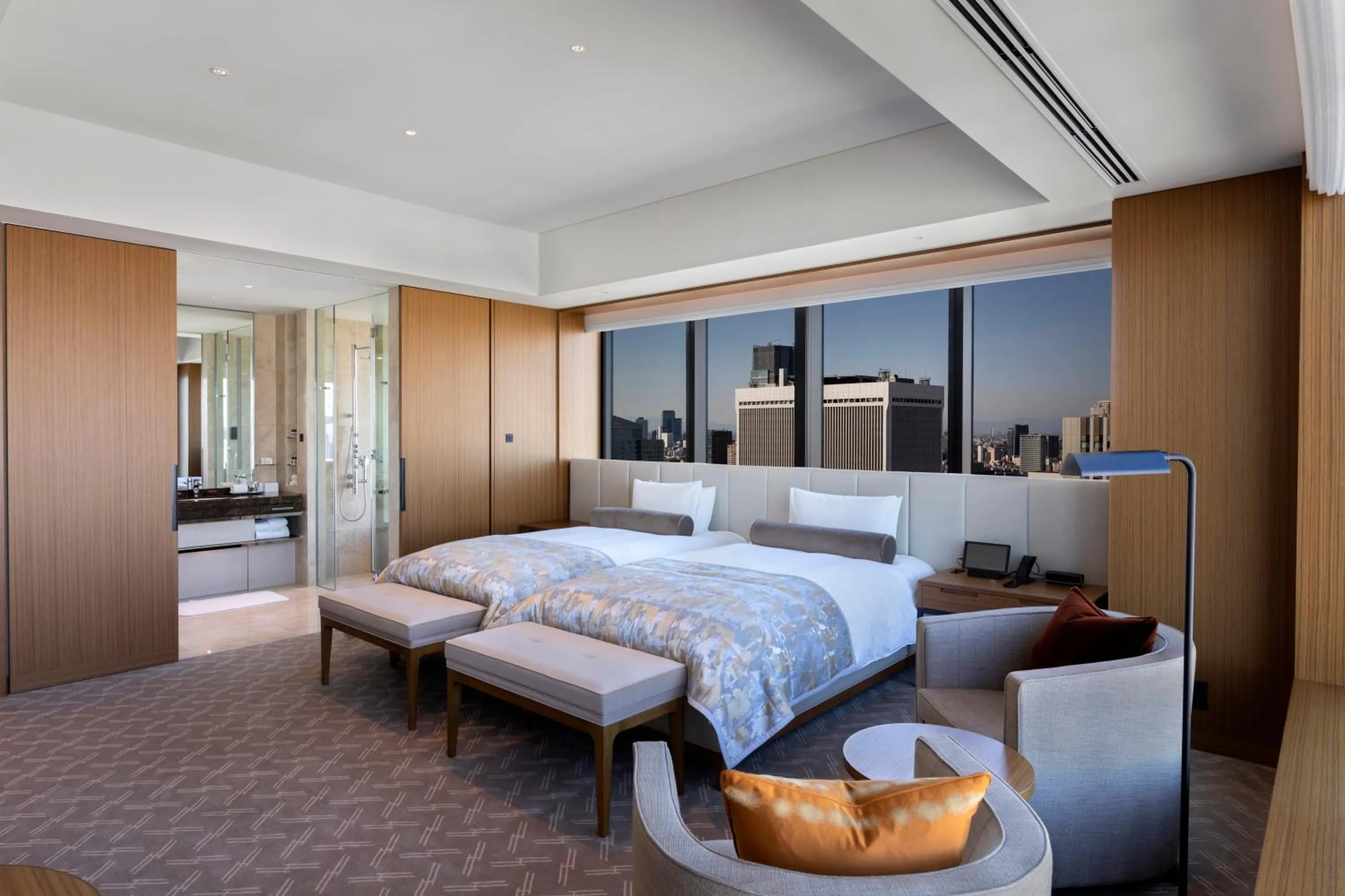 Photo of the whole room, Bed in The Okura Tokyo