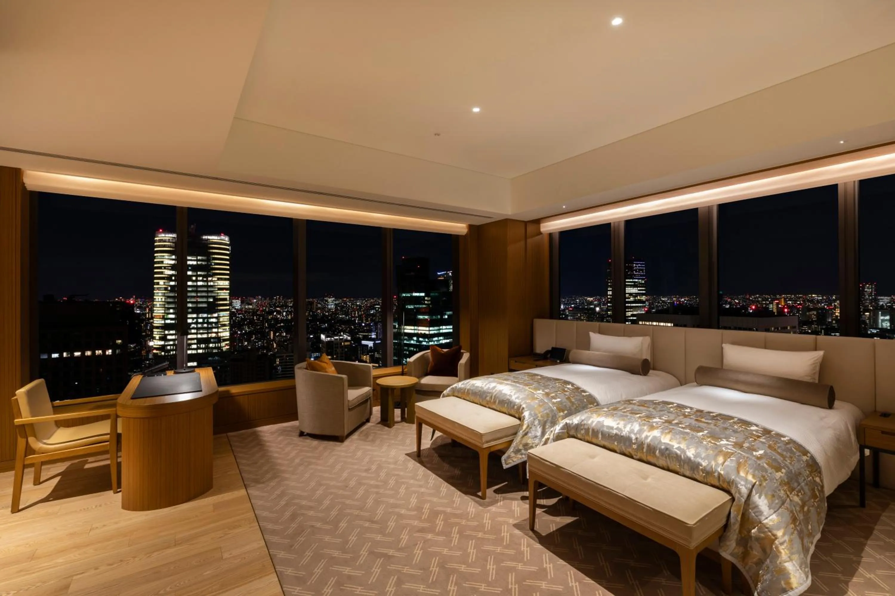 Photo of the whole room, Bed in The Okura Tokyo