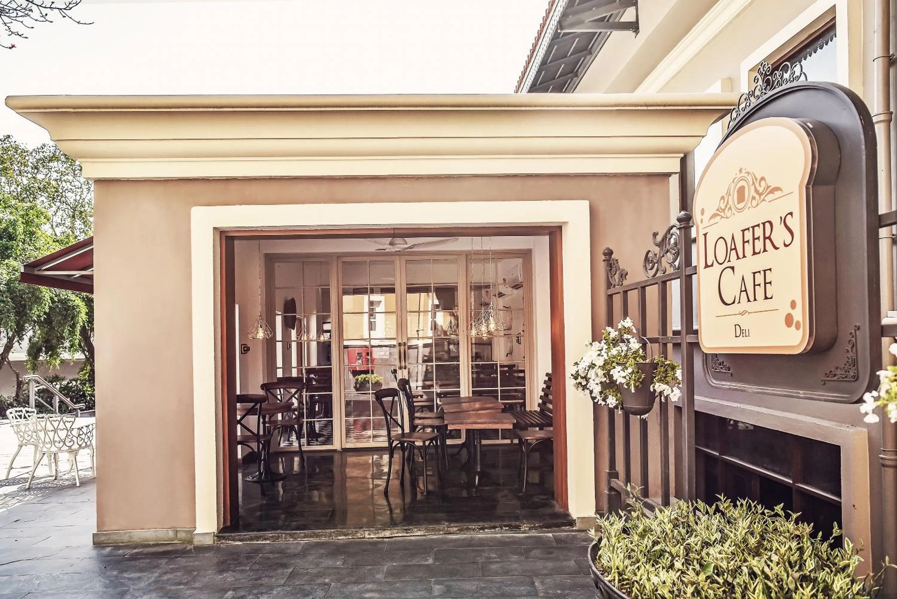 Restaurant/places to eat in Raajkutir - IHCL SeleQtions