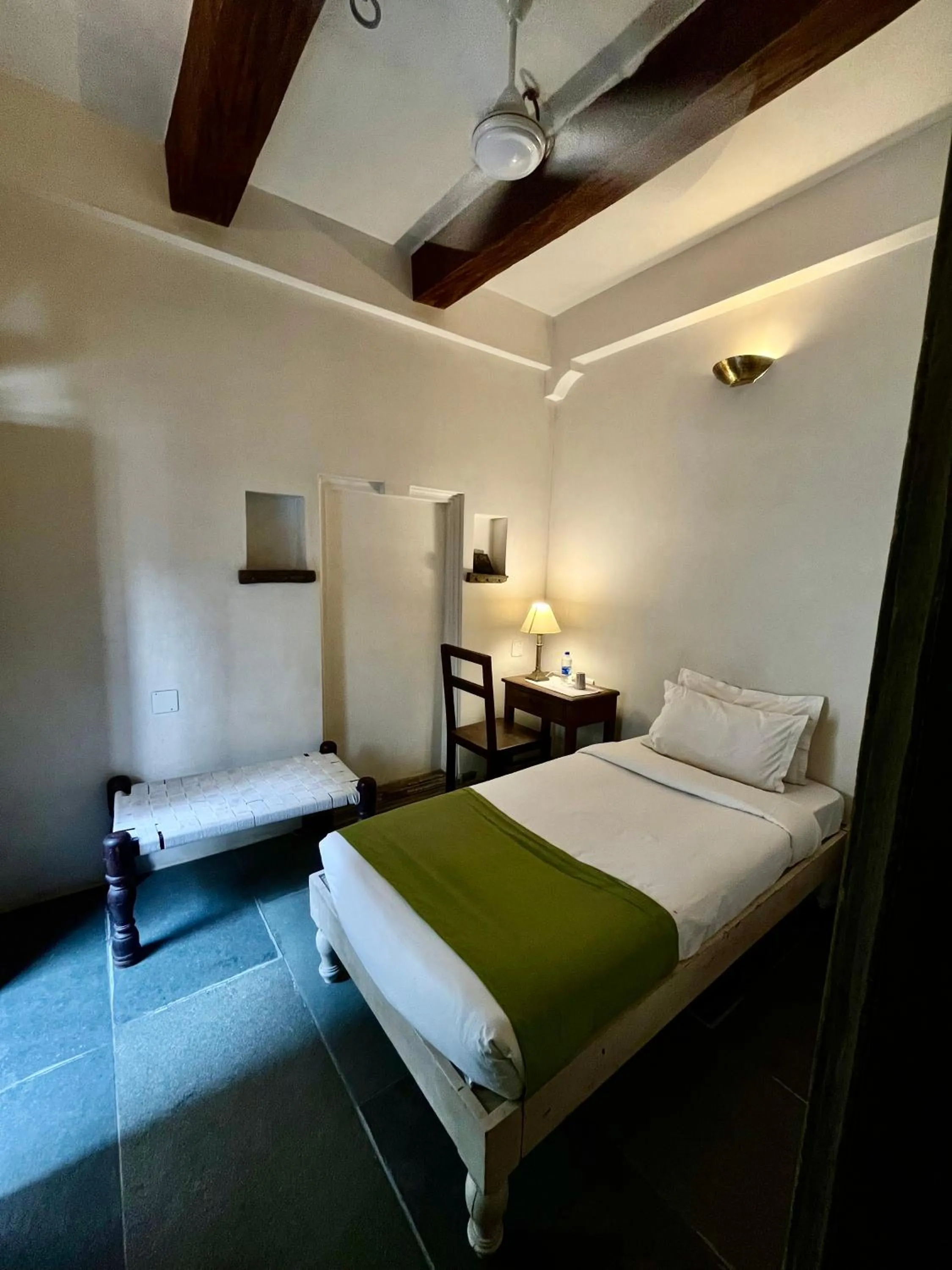 Bed in Madri Haveli