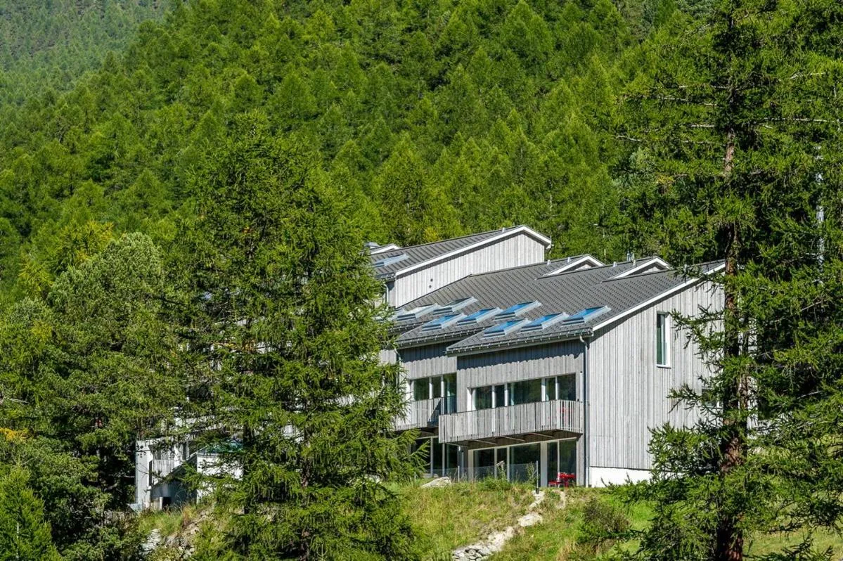 Property building in Legendär Zermatt