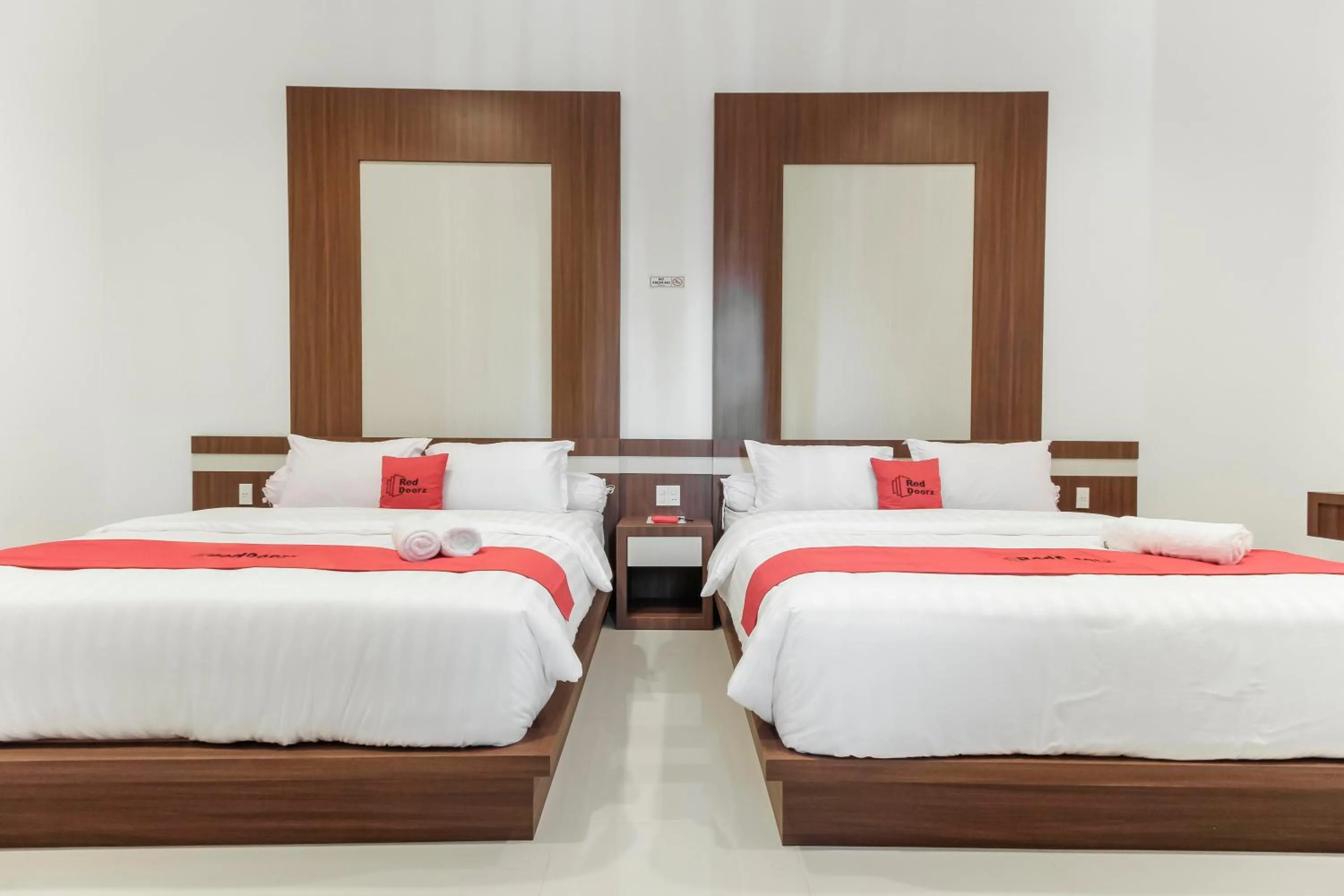 Bedroom, Bed in RedDoorz Premium @ Setiabudi Medan