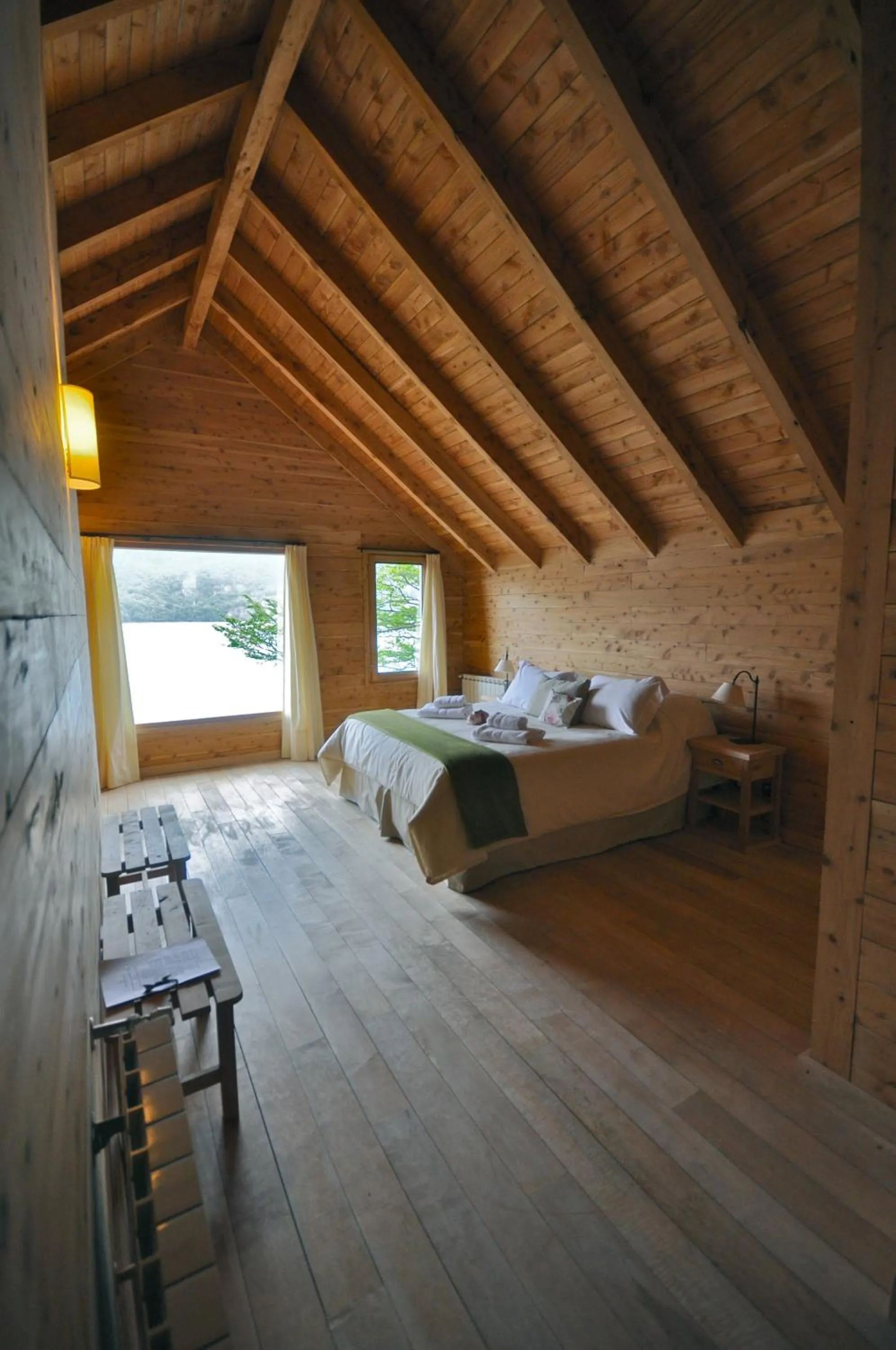 Bed in Aguas Arriba Lodge