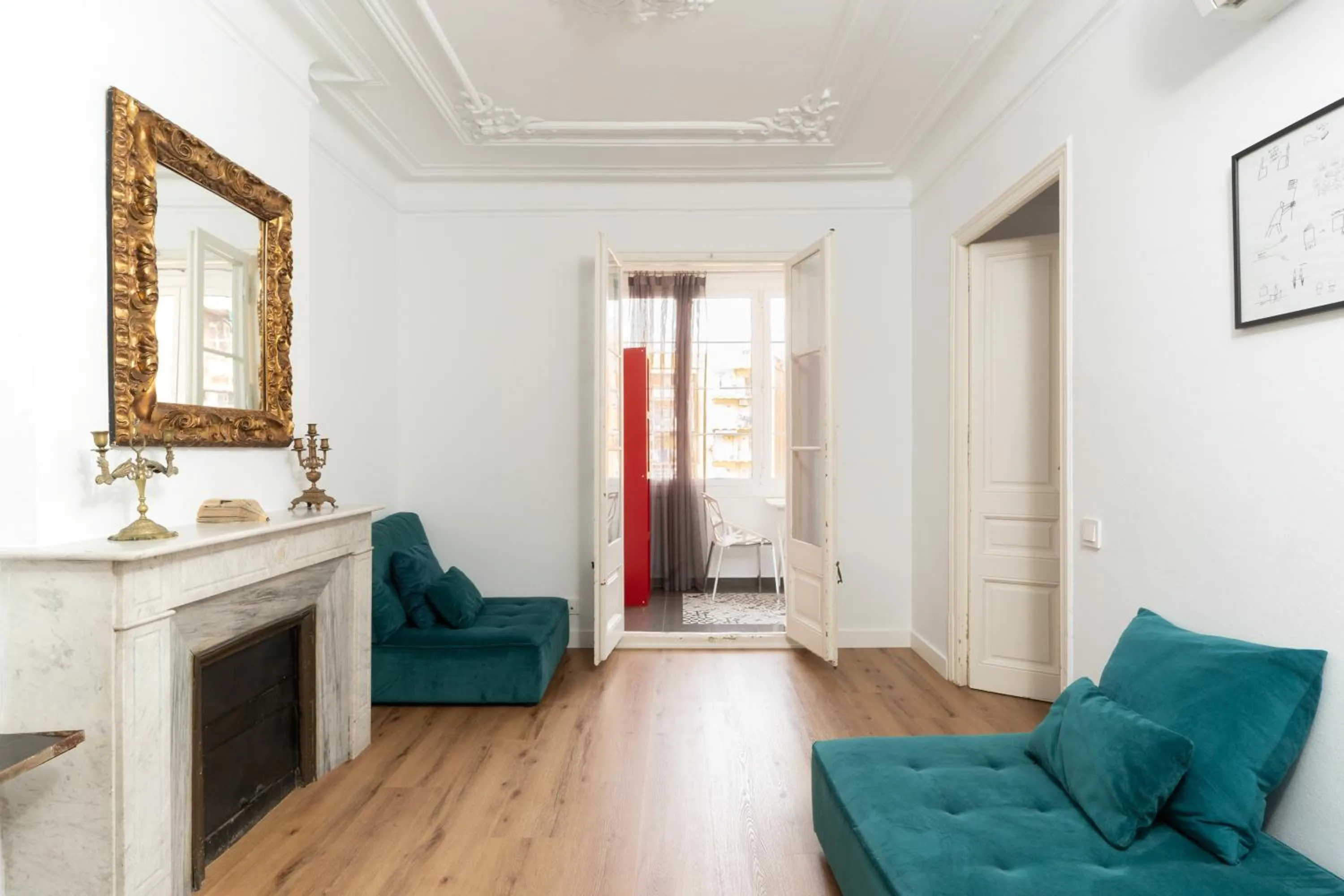 Seating area in TSA Gran Via