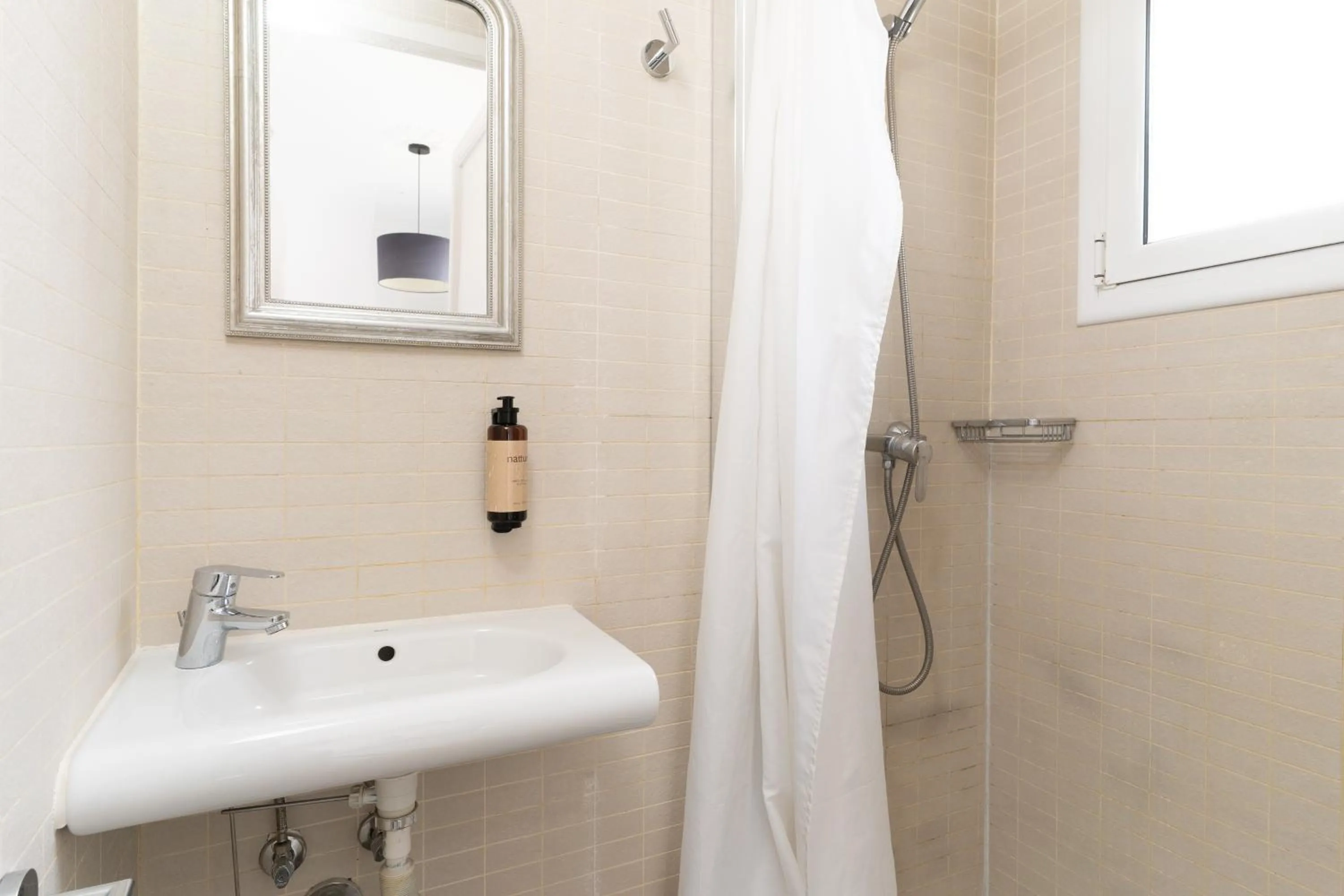 Shower in TSA Gran Via