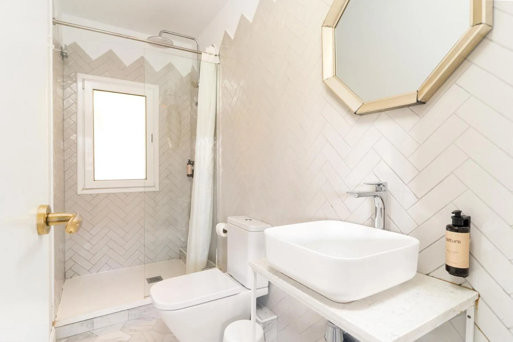 Shower in TSA Gran Via