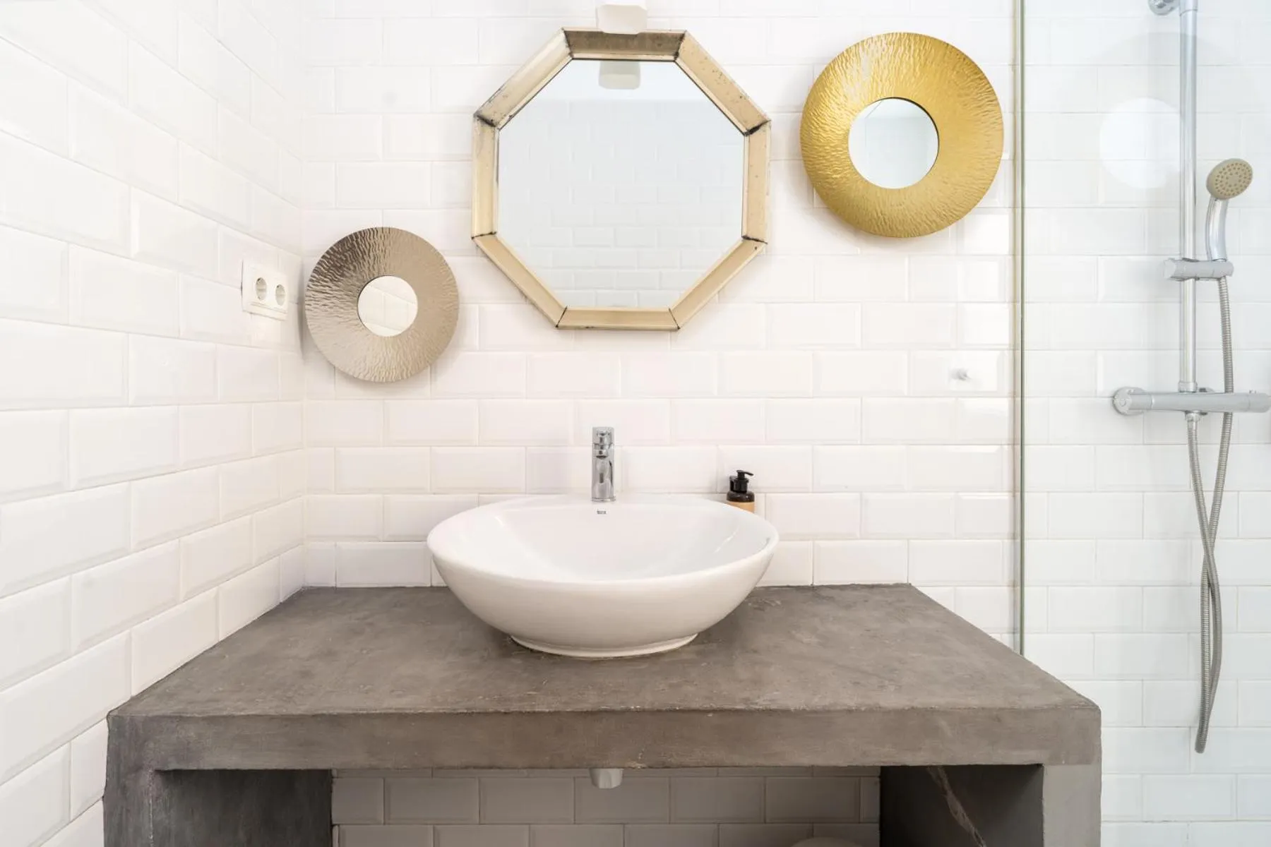 Bathroom in TSA Gran Via