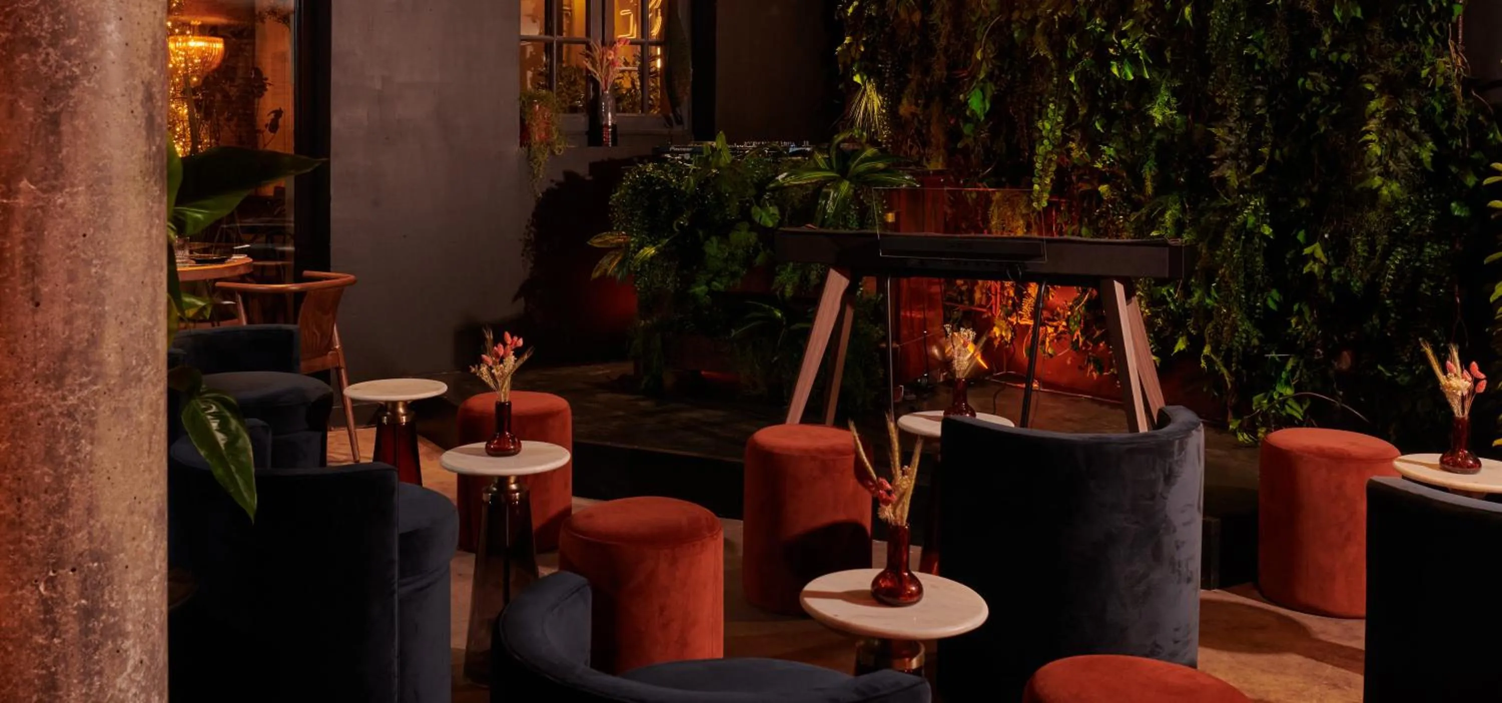 Restaurant/places to eat in Kube Hôtel Paris