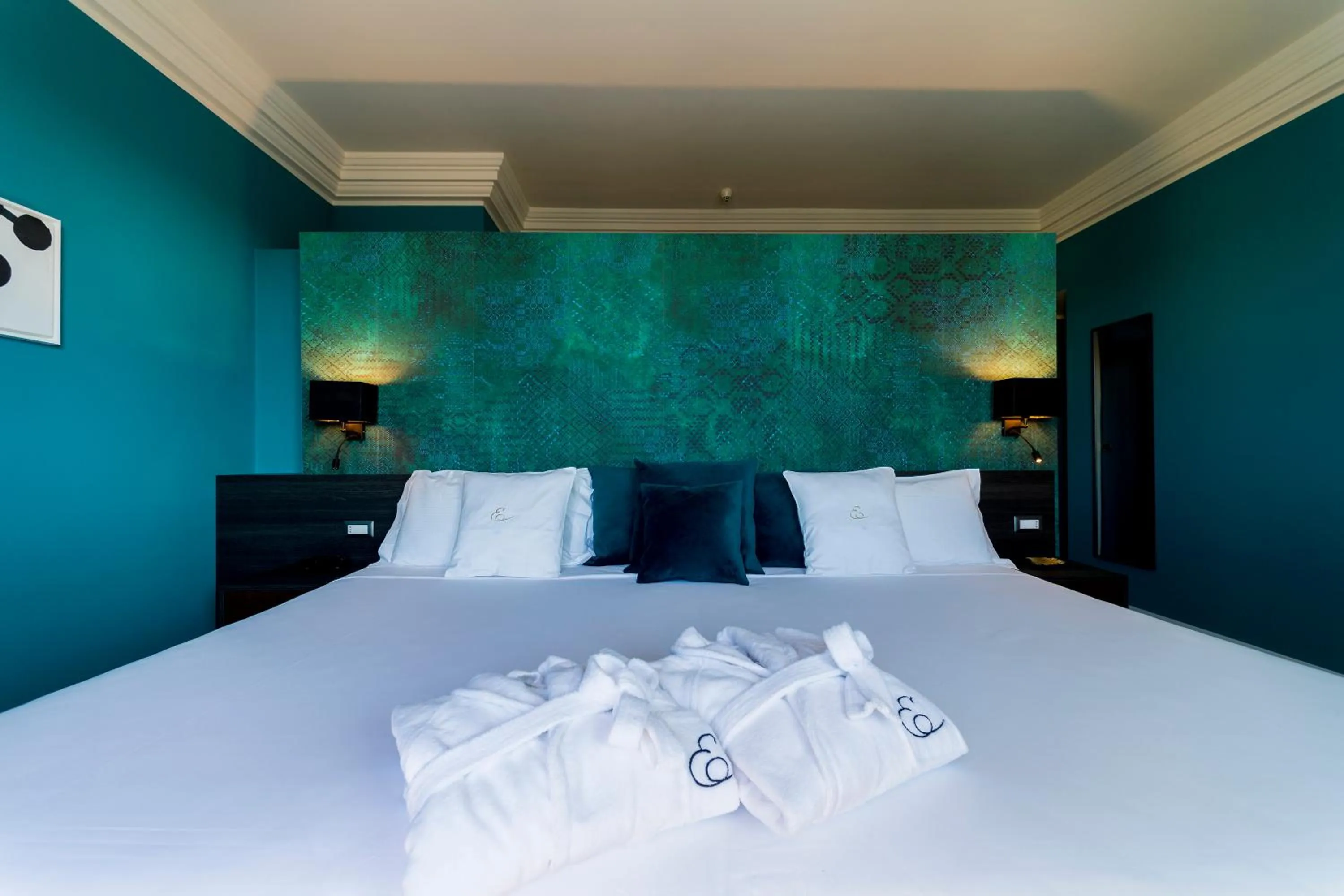 Bed in Elizabeth Lifestyle Hotel