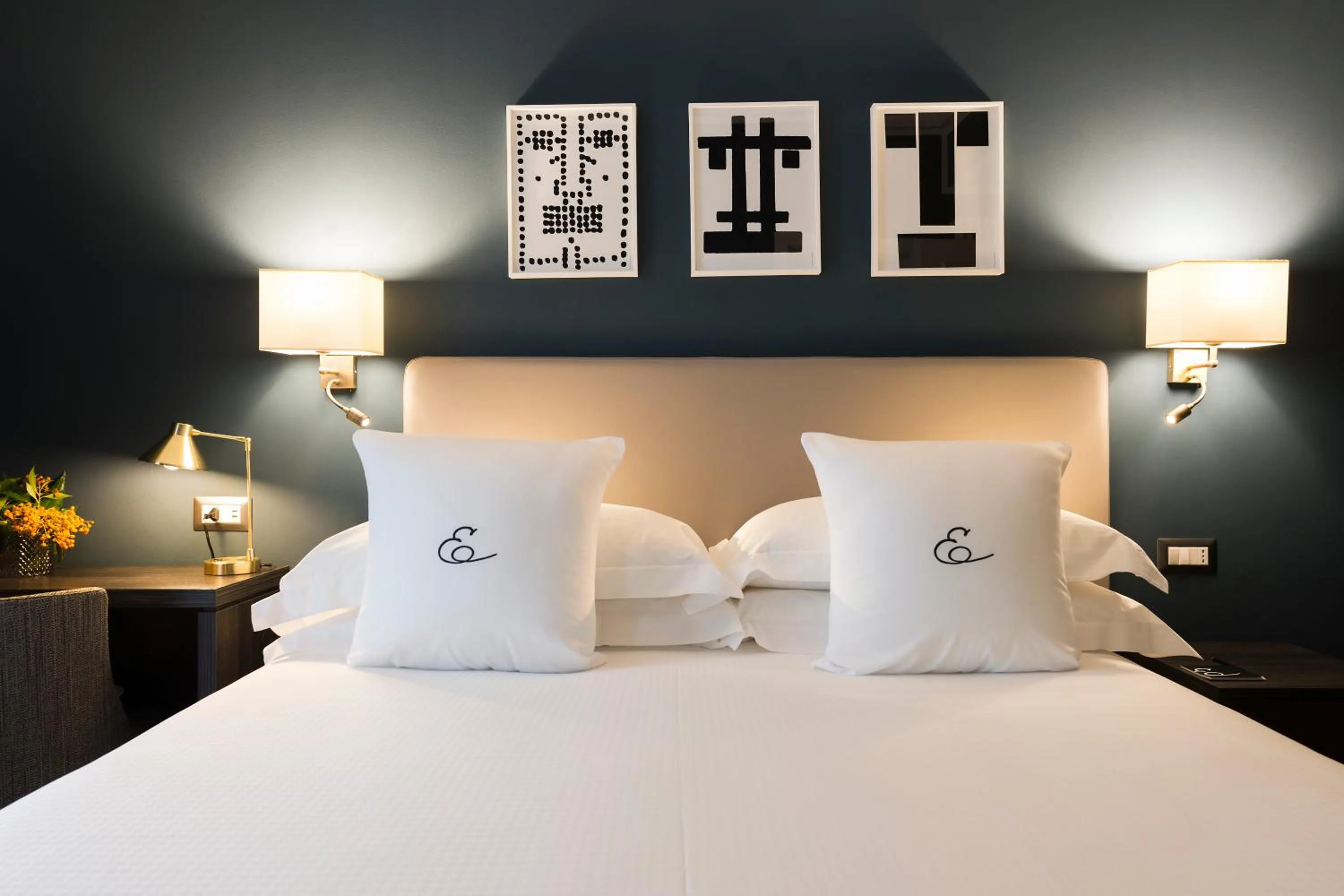 Bed in Elizabeth Lifestyle Hotel