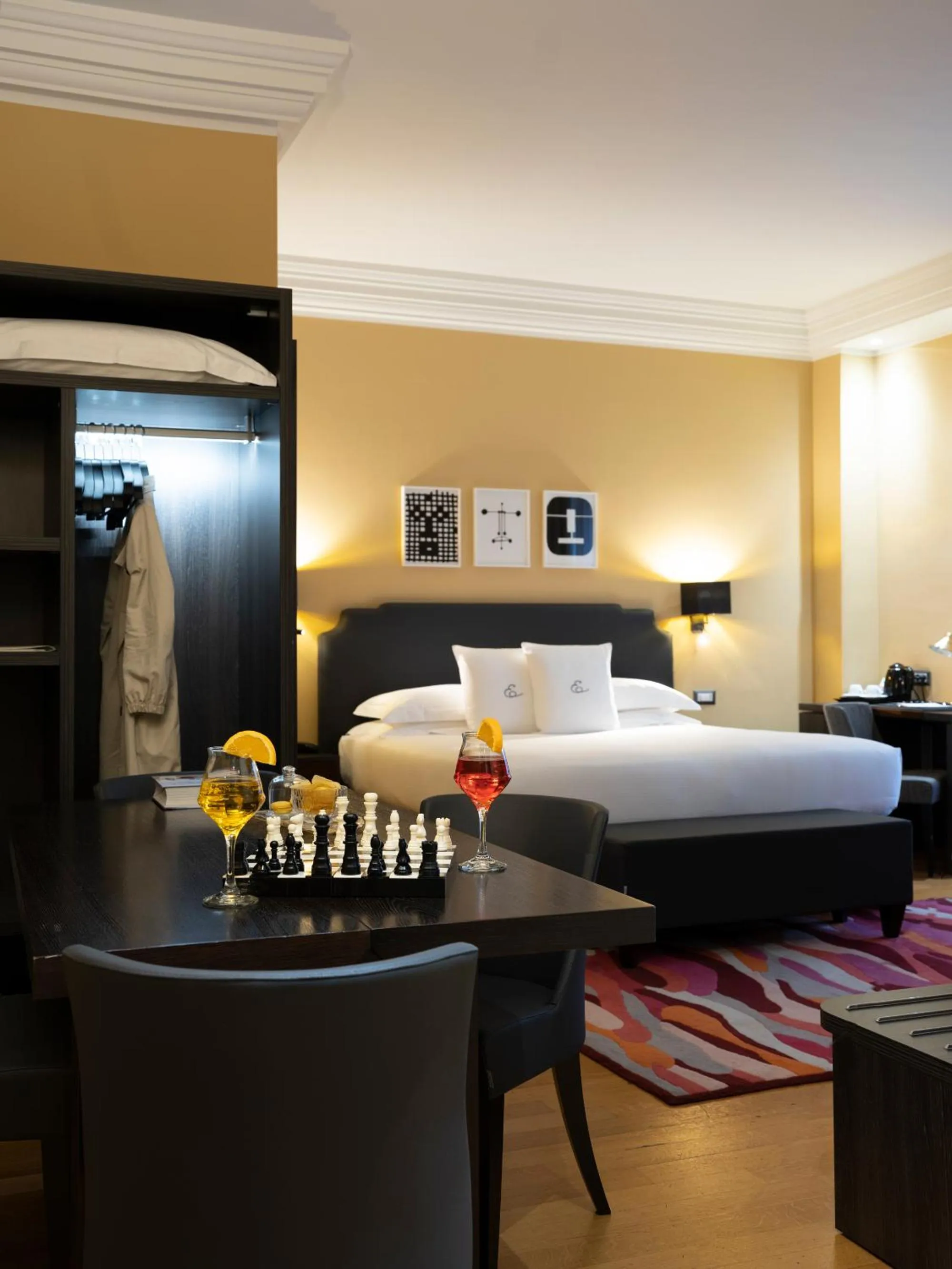 Photo of the whole room, Bed in Elizabeth Lifestyle Hotel