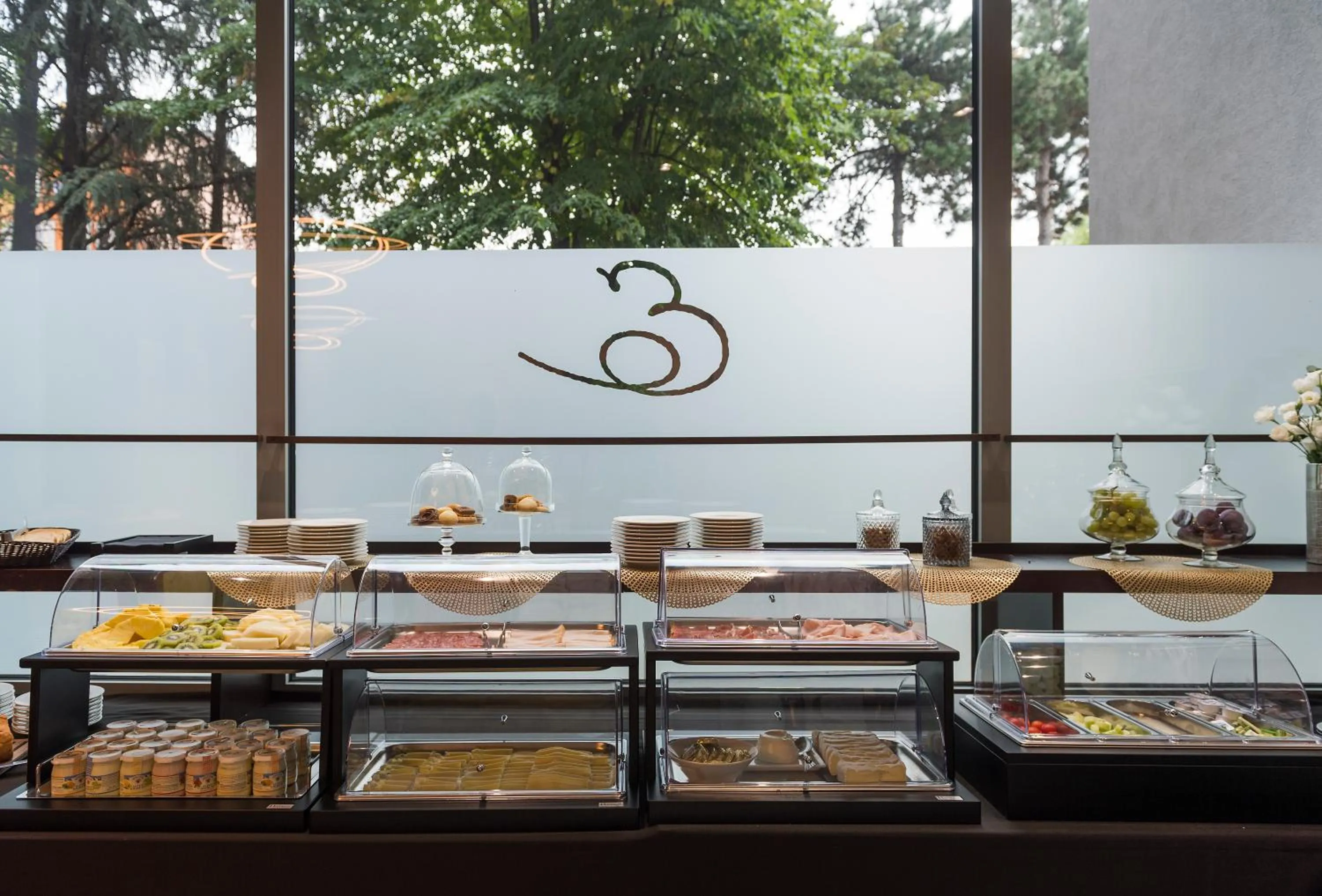 Food and drinks in Elizabeth Lifestyle Hotel