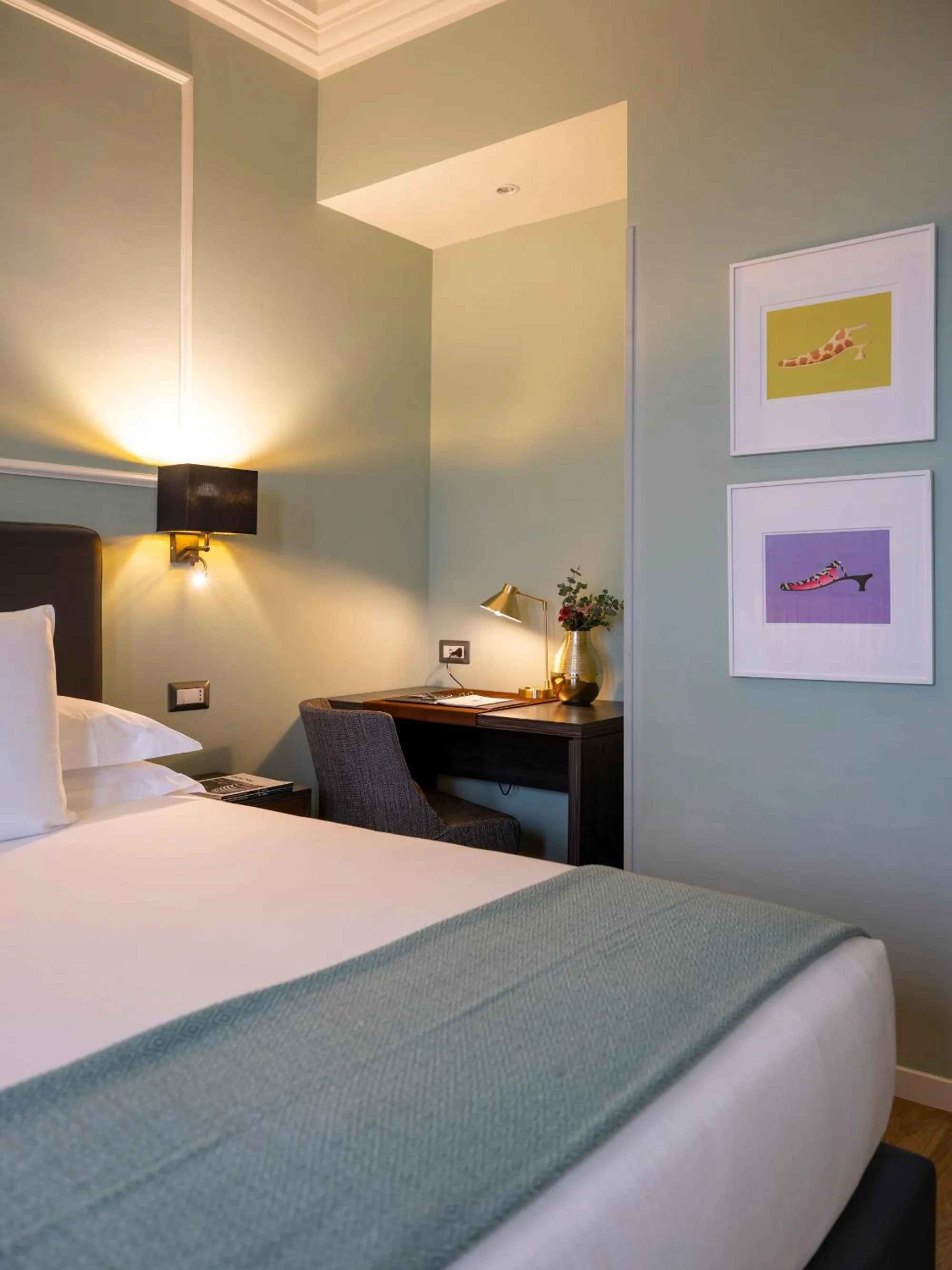 Bed in Elizabeth Lifestyle Hotel